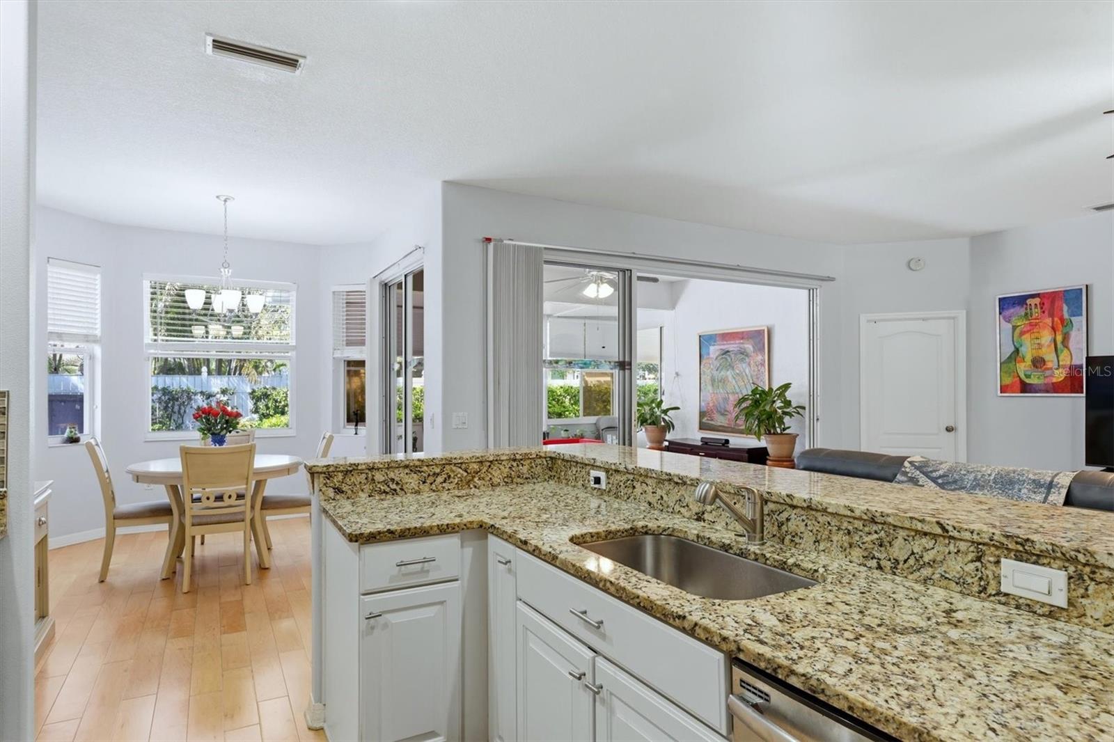 Image 13 of 36 For 6726 Country Club Lane