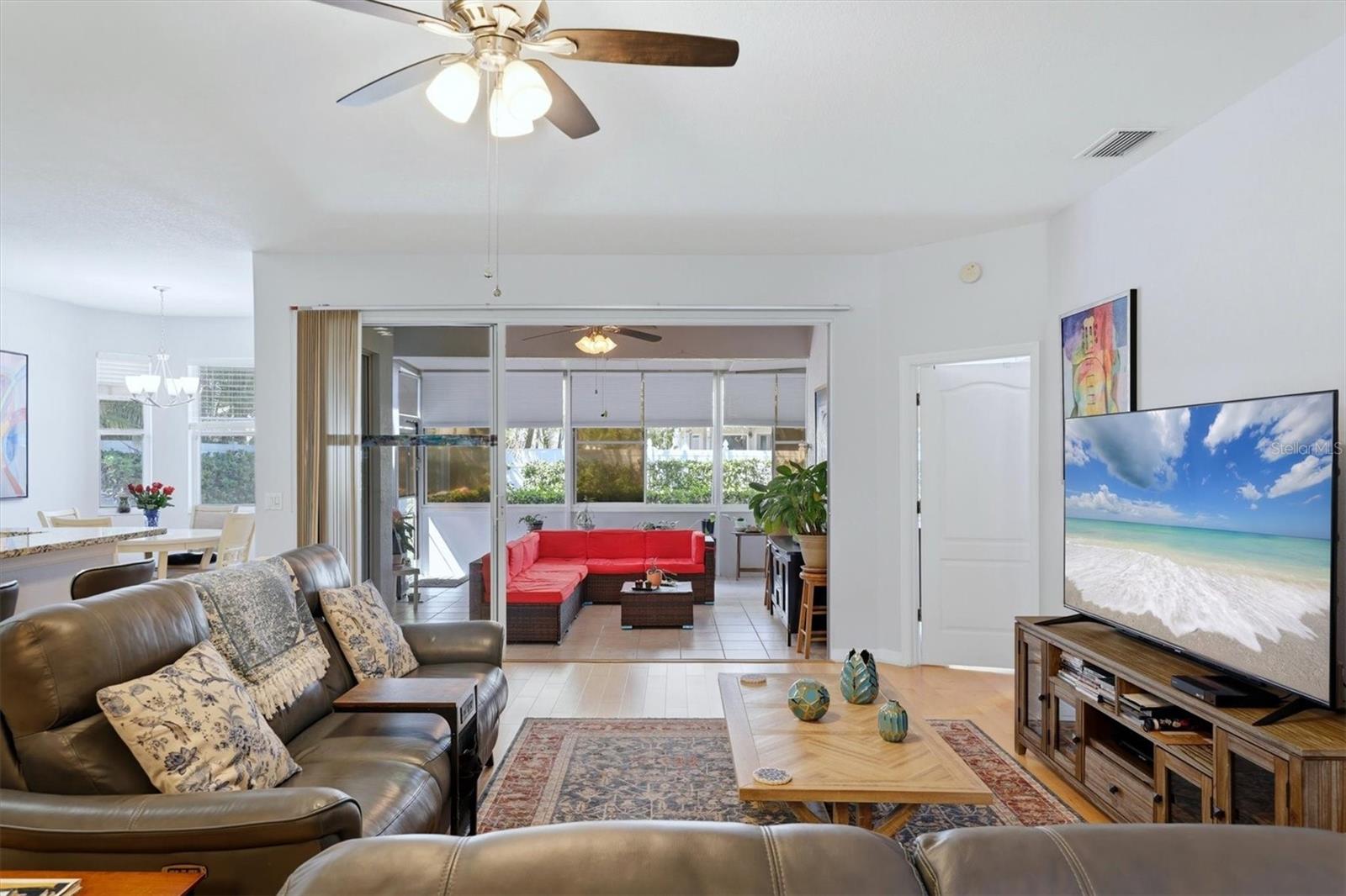 Image 7 of 36 For 6726 Country Club Lane