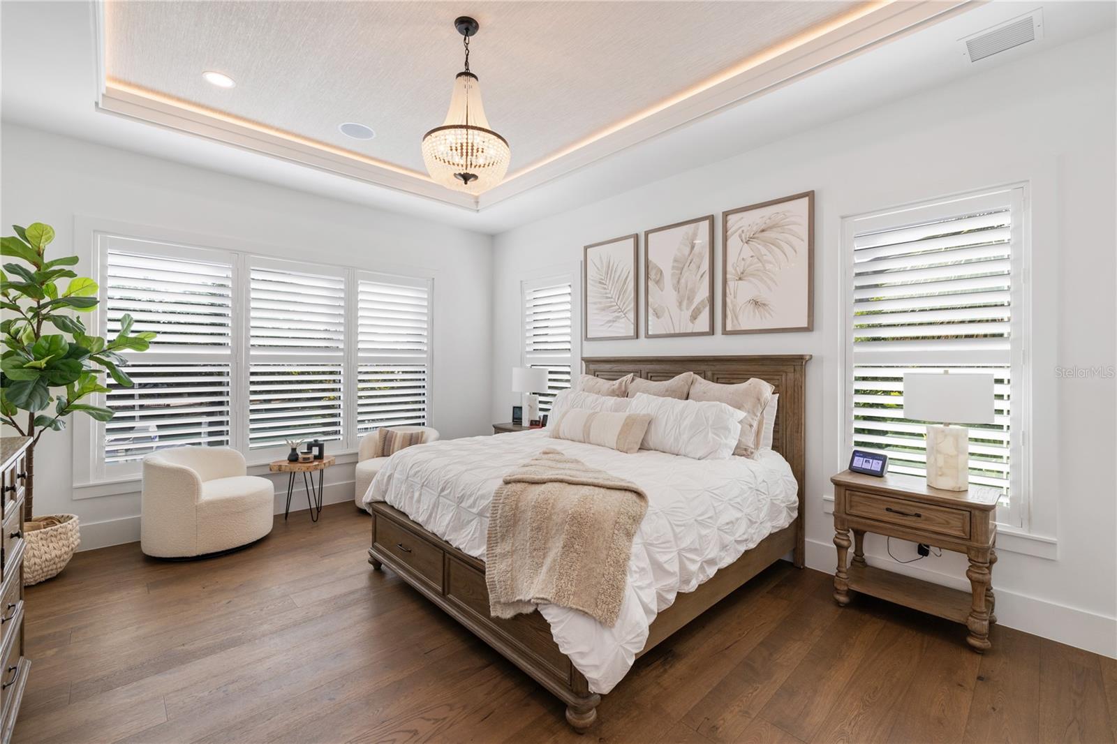 Image 45 of 93 For 4634 Higel Avenue