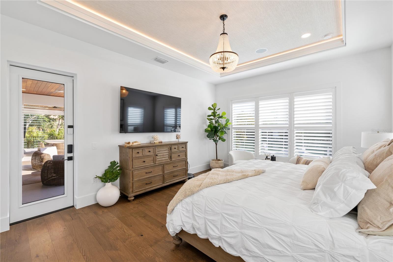 Image 48 of 93 For 4634 Higel Avenue