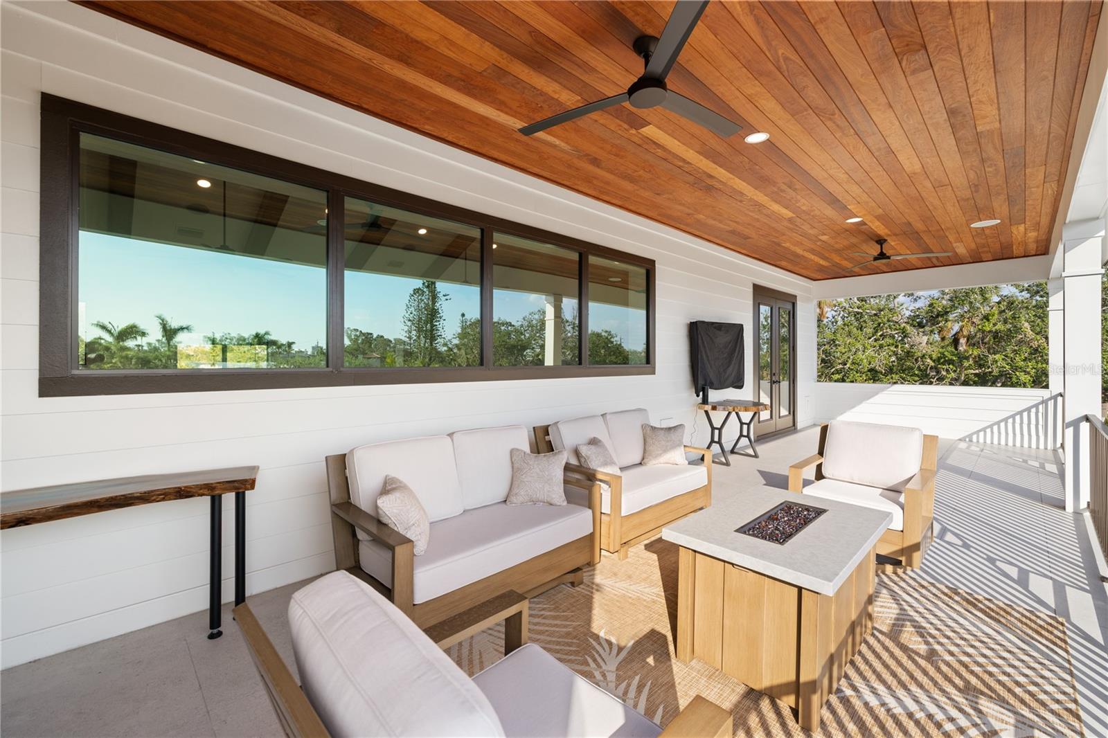 Image 84 of 93 For 4634 Higel Avenue