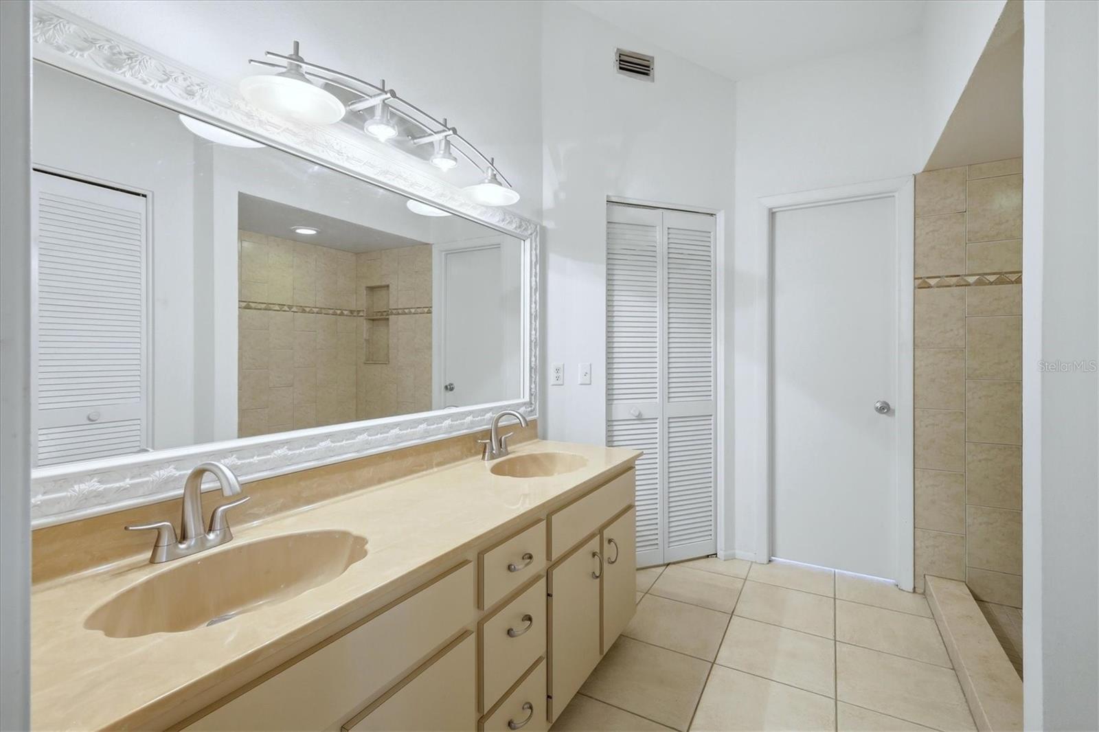 Image 28 of 59 For 2158 Cork Oak Street