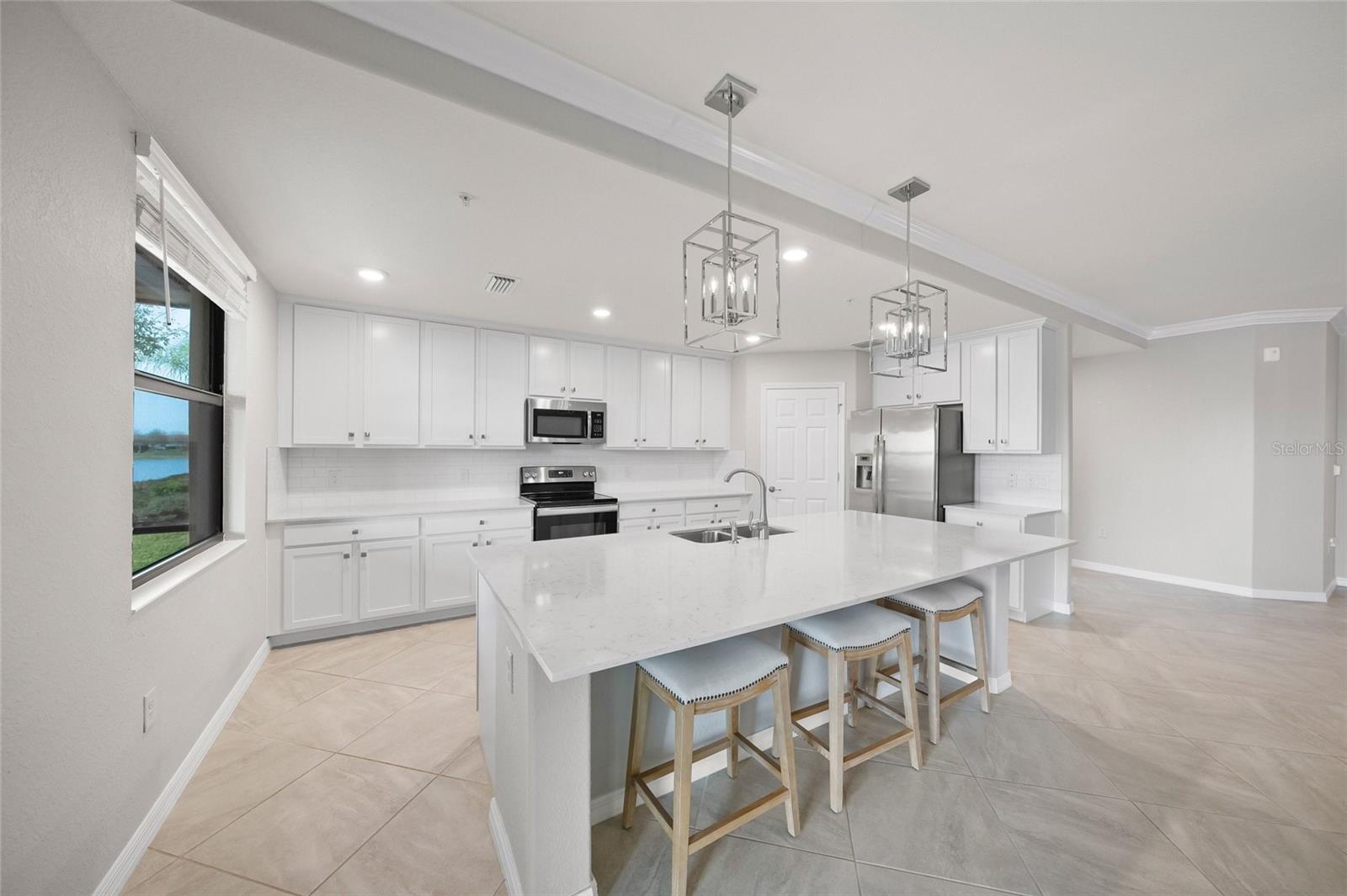 Image 4 of 83 For 10805 Tarflower Drive 102