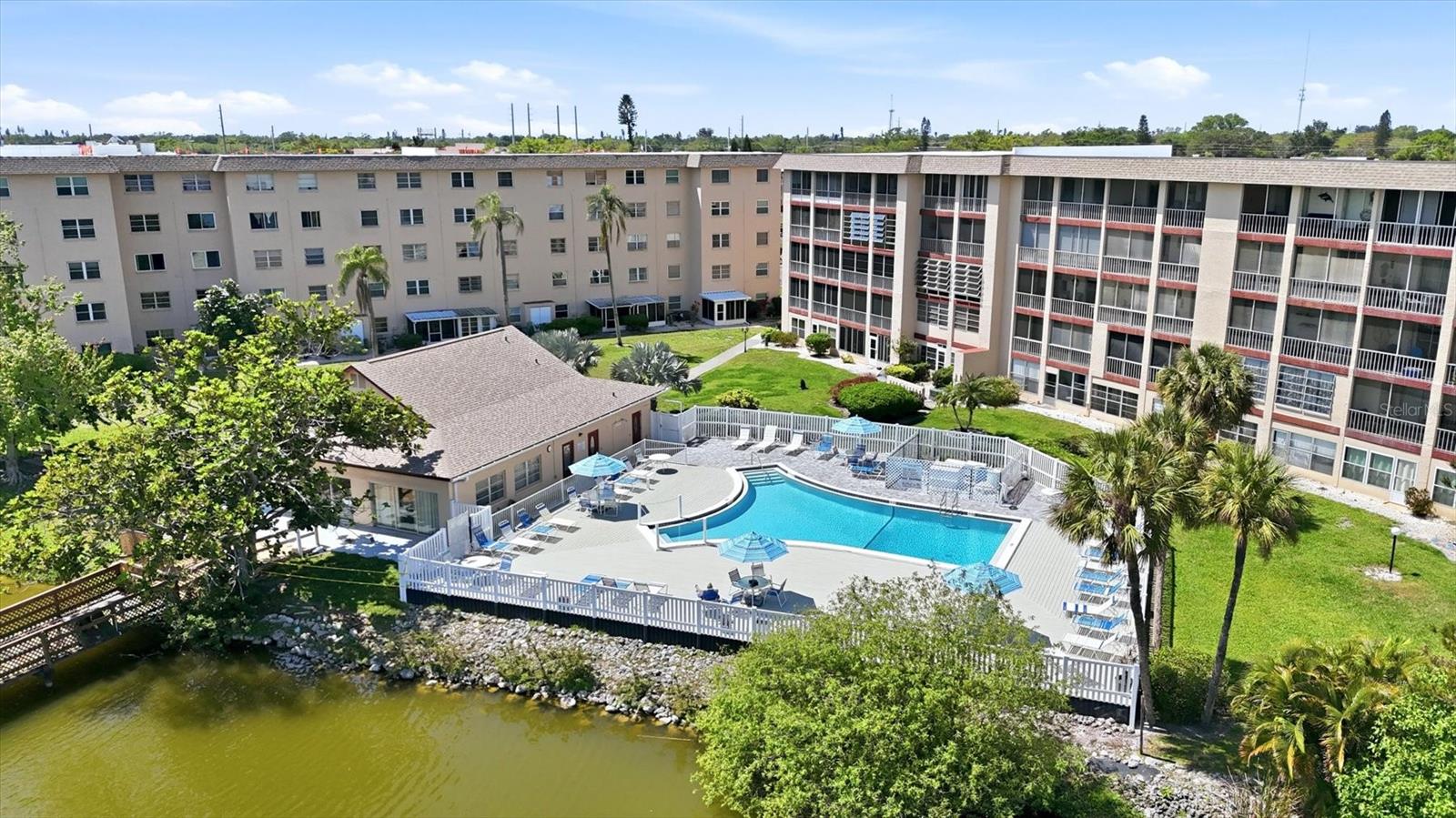 Image 21 of 23 For 4137 Lake Bayshore Drive C505