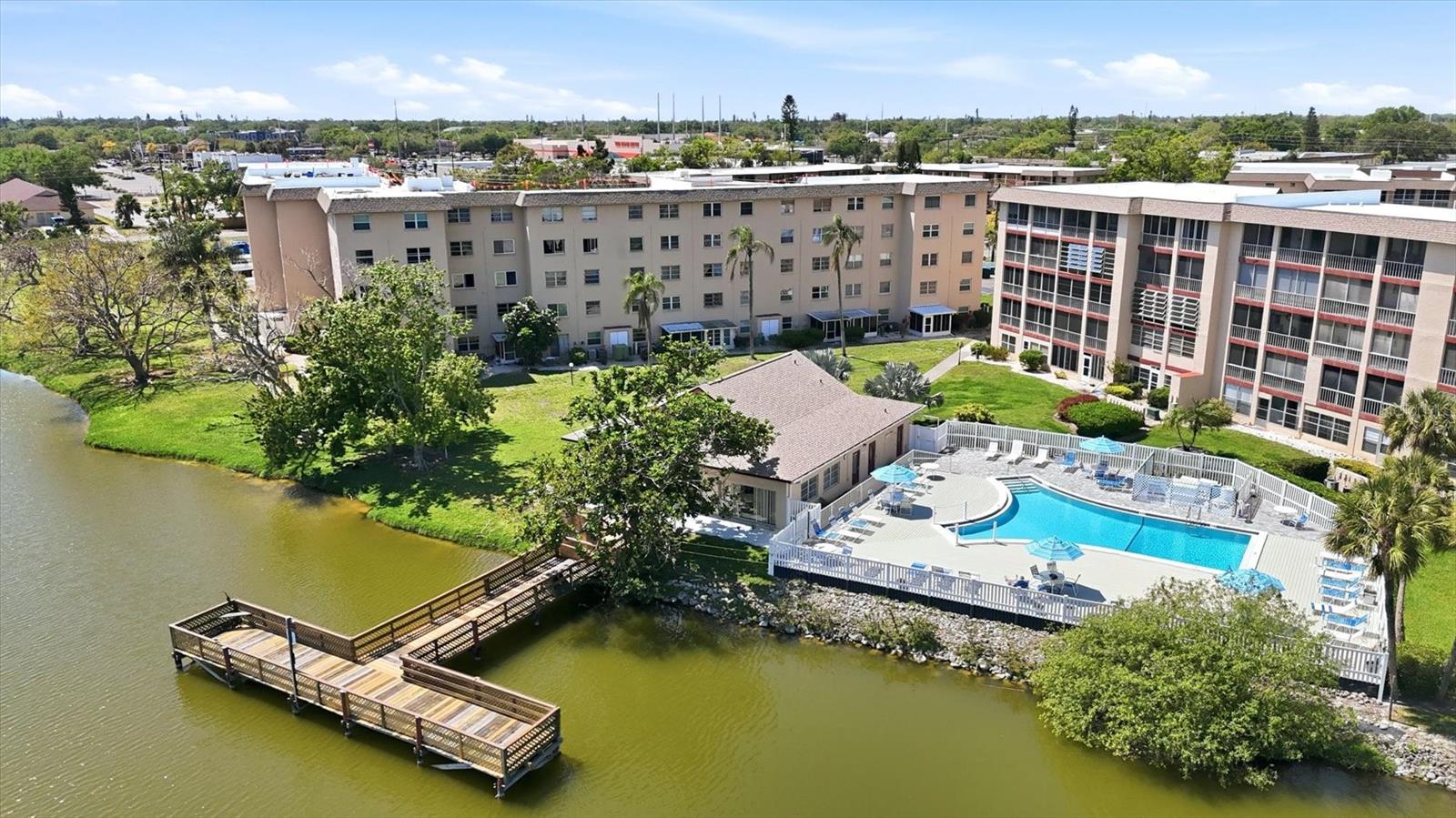 Image 22 of 23 For 4137 Lake Bayshore Drive C505