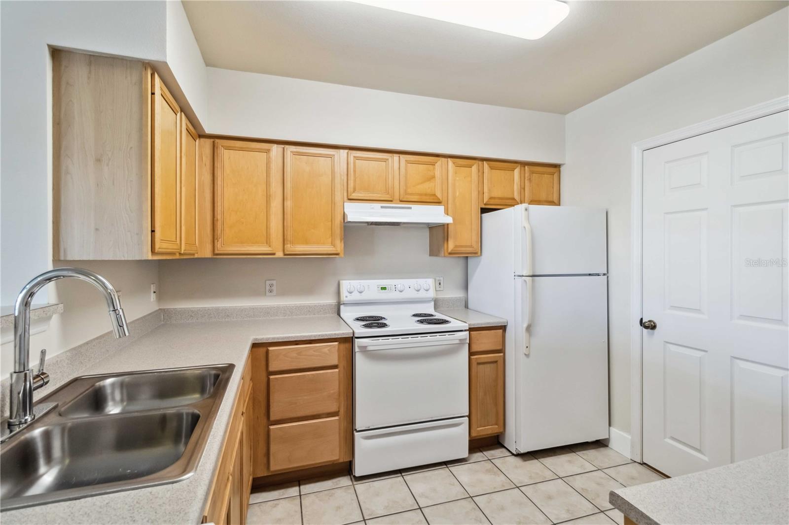 Image 8 of 47 For 1005 Villagio Circle 106