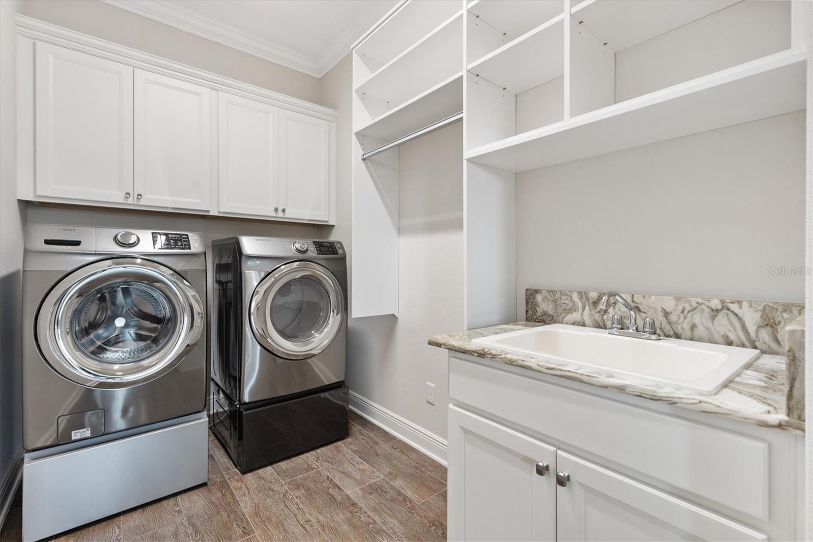 Image 18 of 53 For 683 Krietemeyer Path