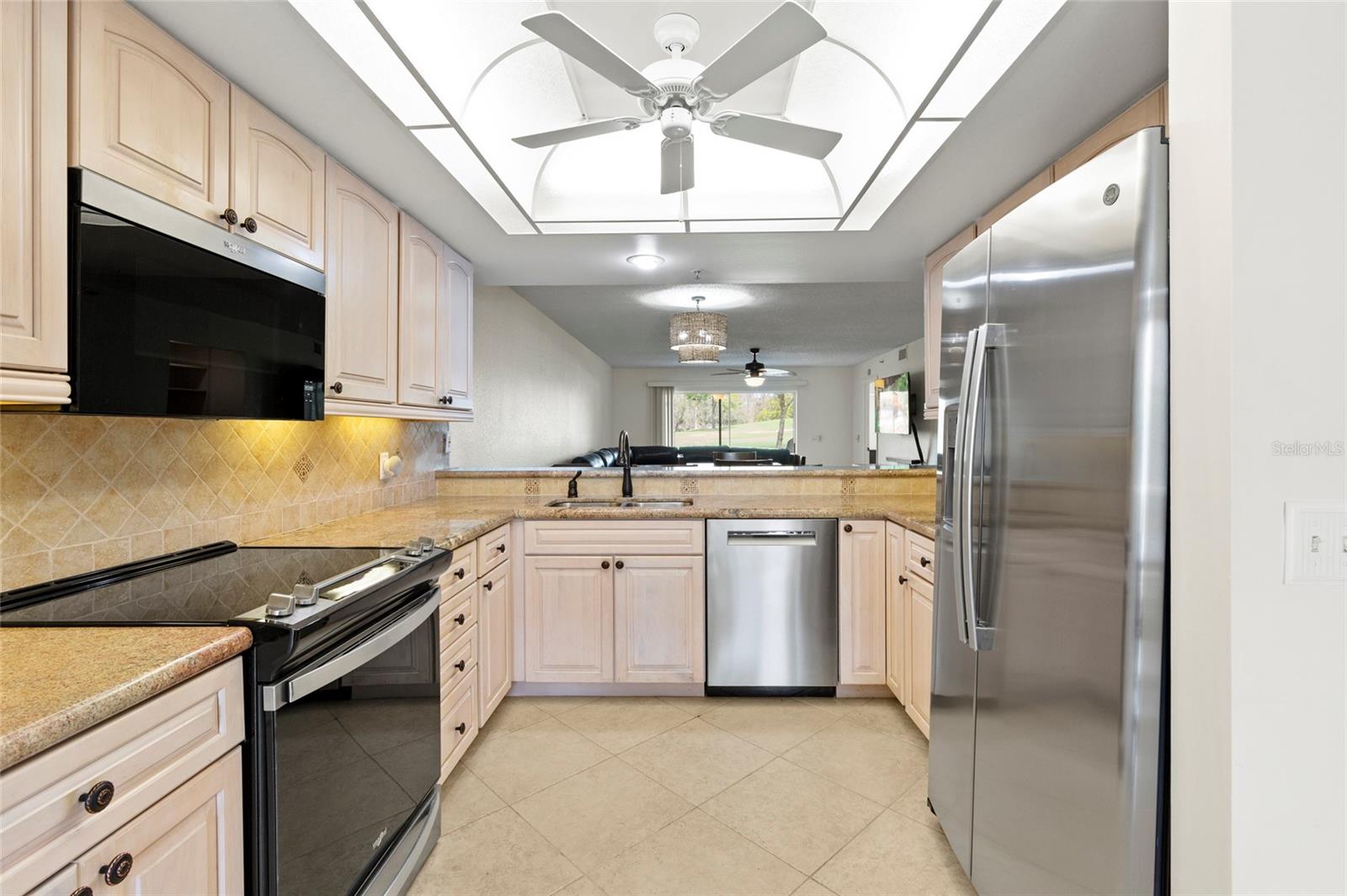 Image 4 of 23 For 6611 Stone River Road 102