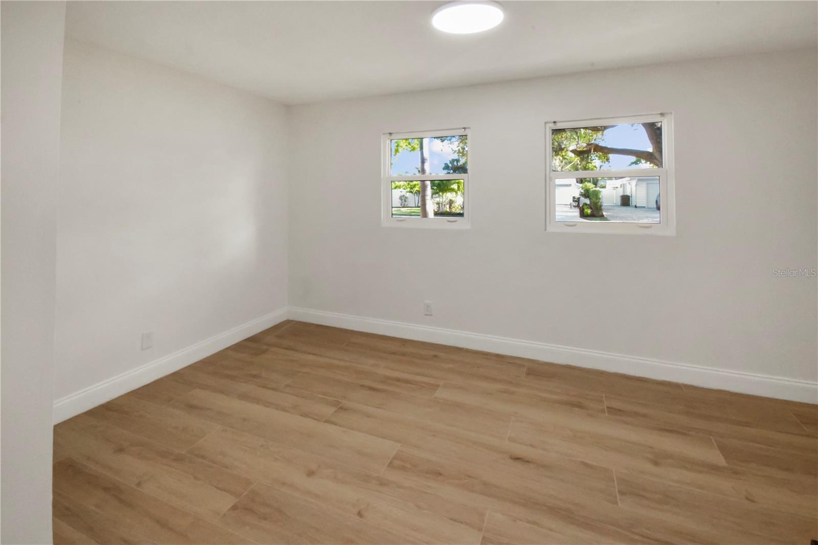 Image 10 of 16 For 3141 Irving Street