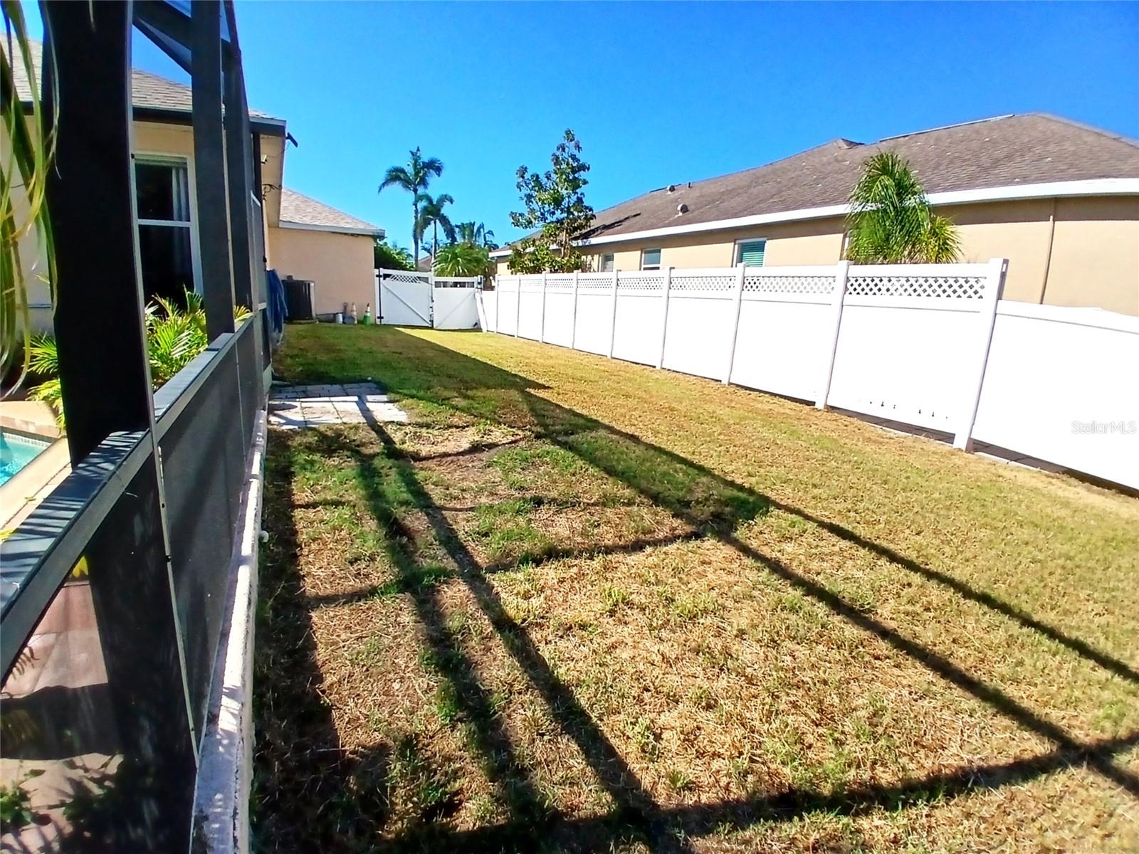 Image 30 of 49 For 6631 63rd Terrace E