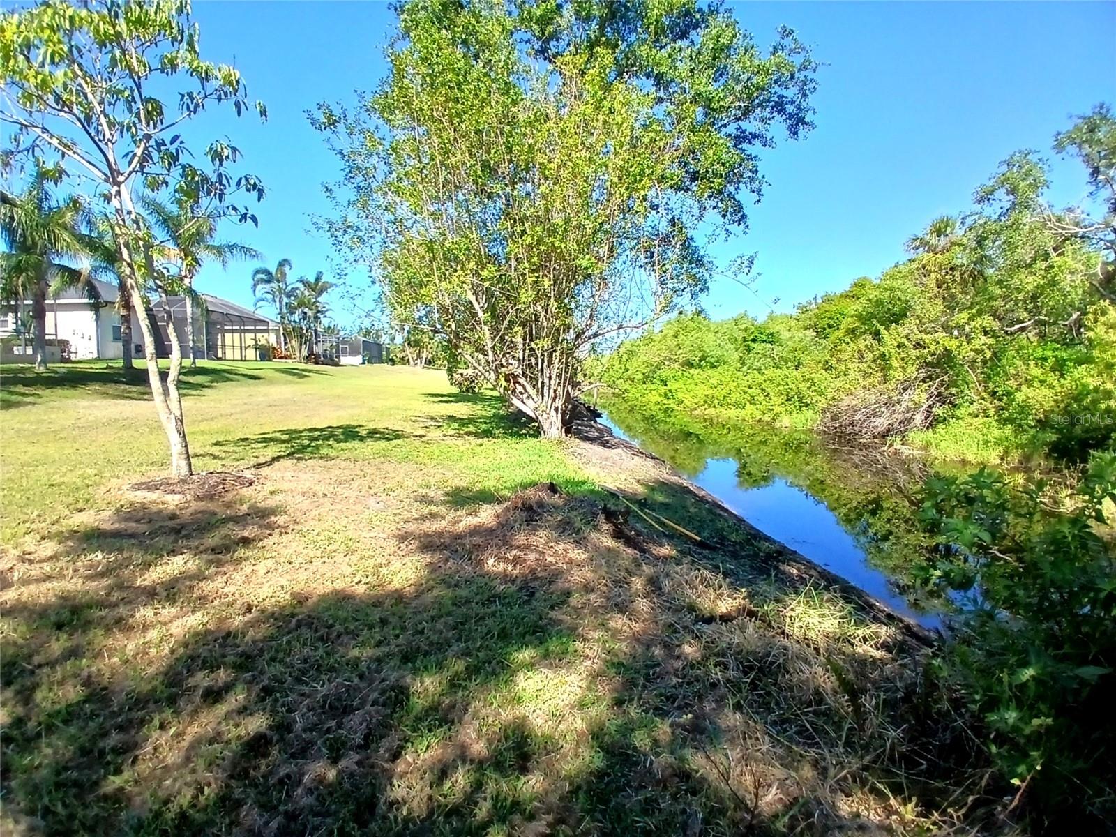 Image 36 of 49 For 6631 63rd Terrace E