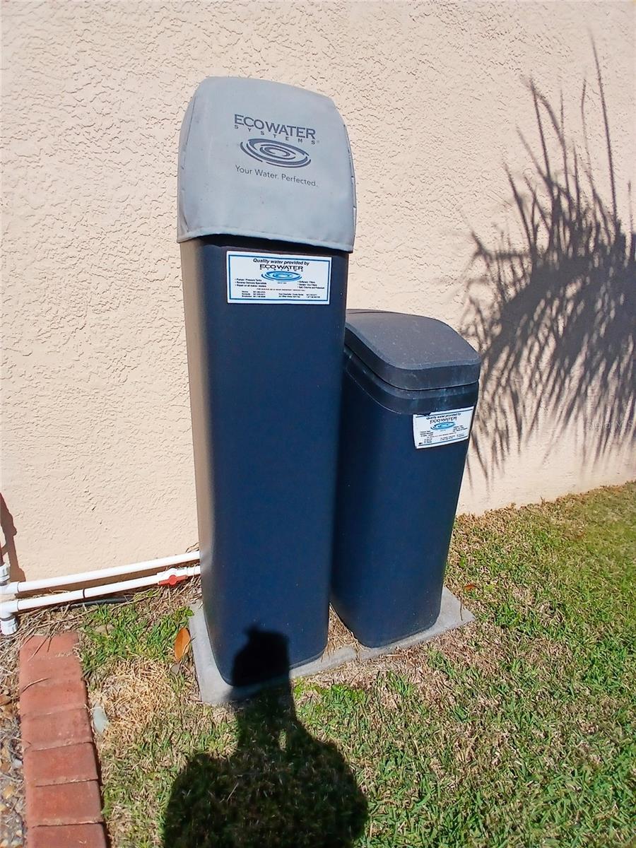 Image 42 of 49 For 6631 63rd Terrace E