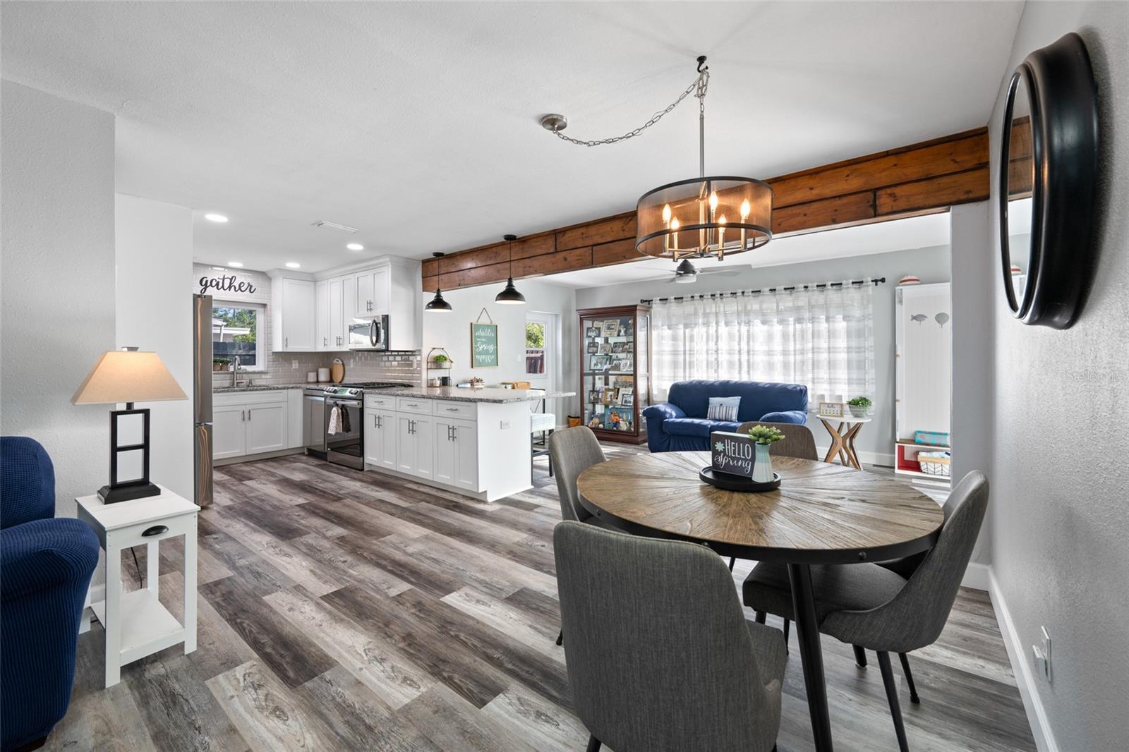 Image 17 of 50 For 8335 Robin Road