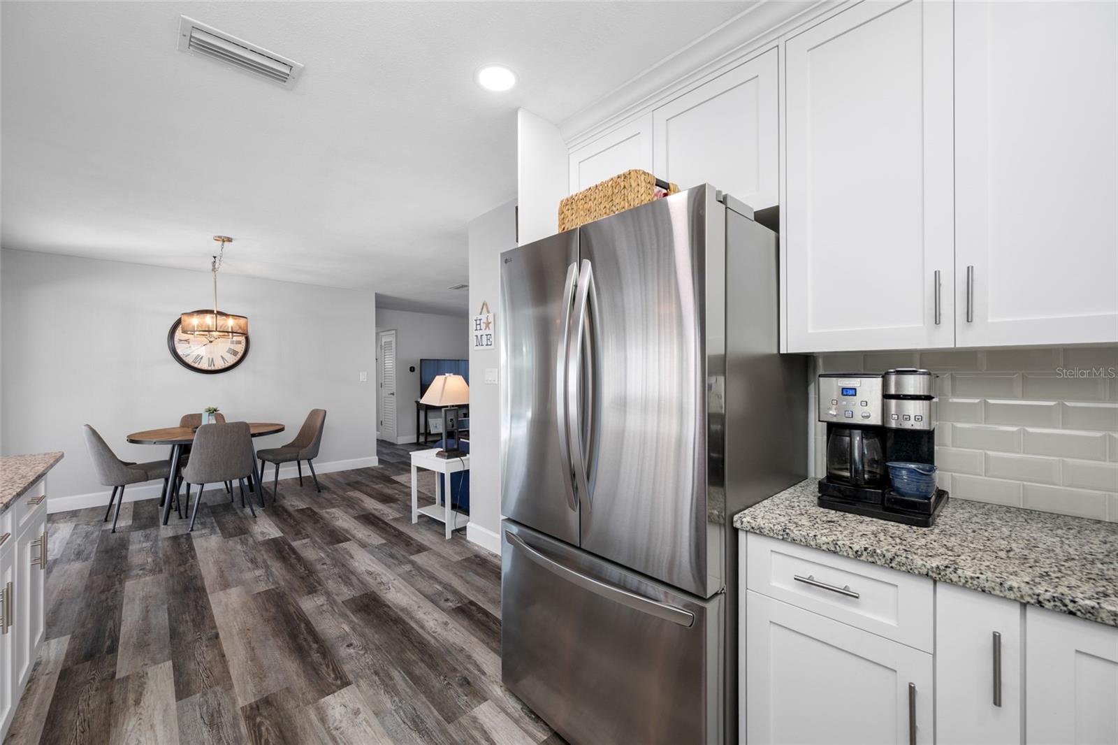 Image 22 of 50 For 8335 Robin Road