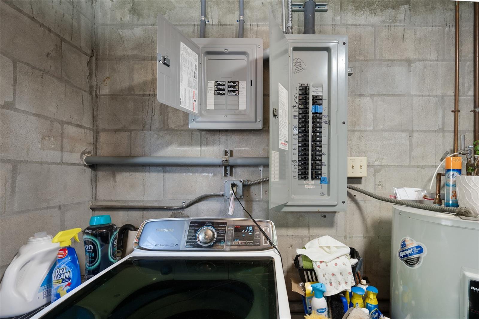 Image 42 of 50 For 8335 Robin Road