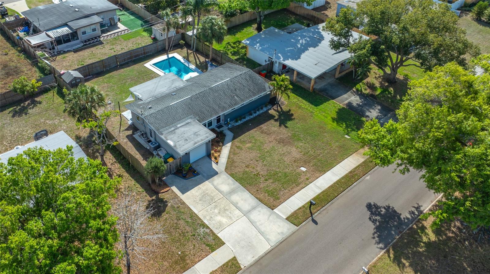 Image 48 of 50 For 8335 Robin Road