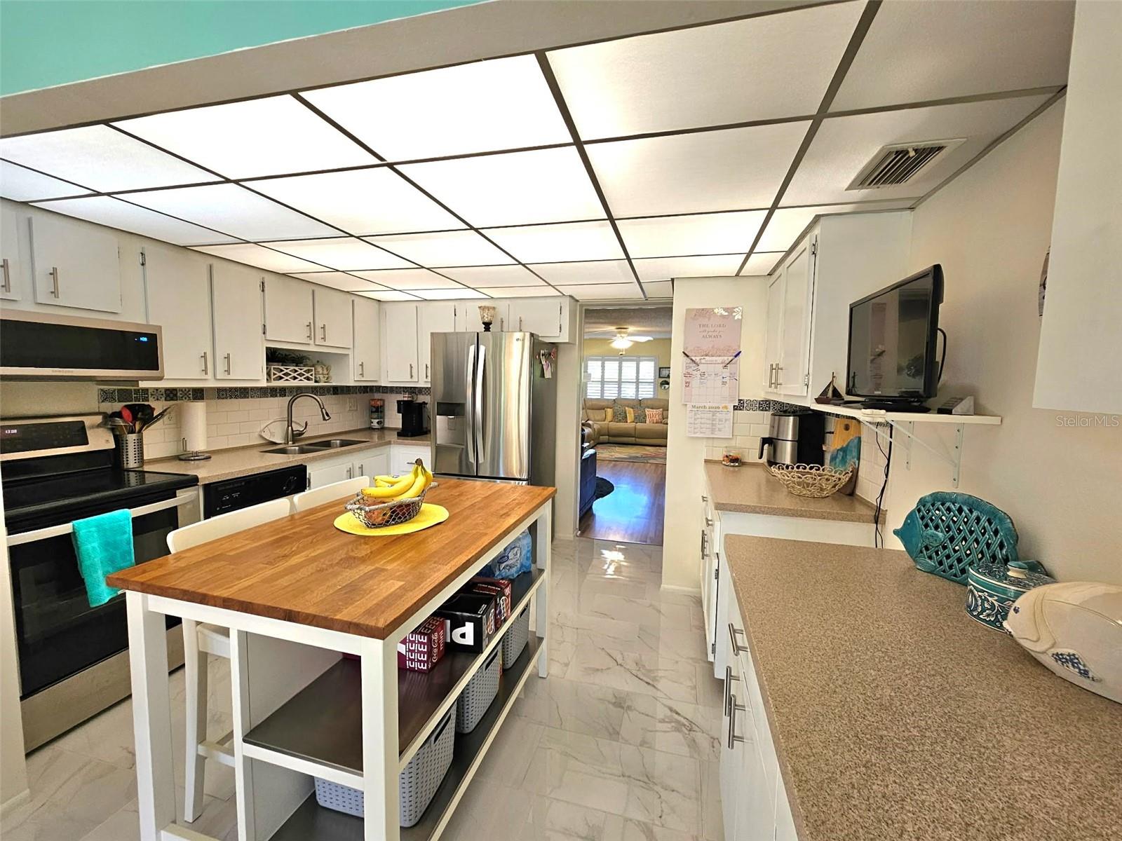 Image 13 of 41 For 315 30th Avenue W B307