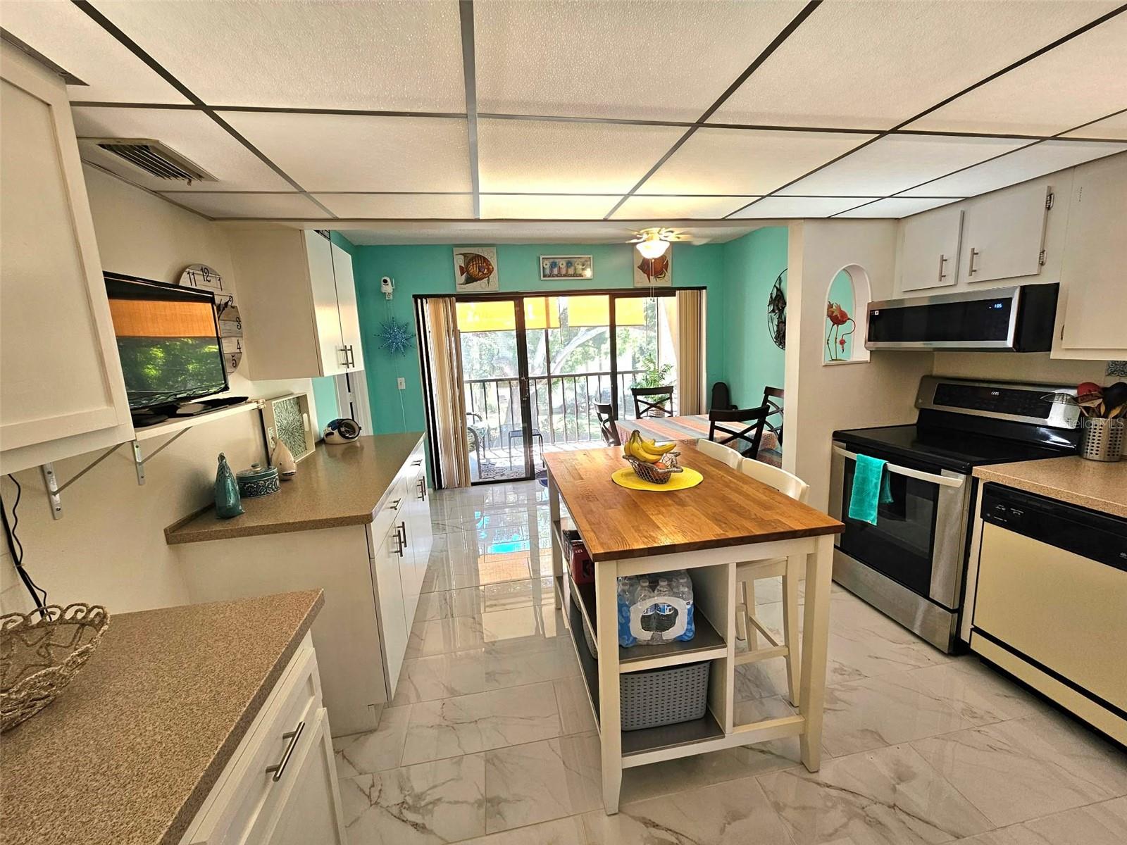 Image 14 of 41 For 315 30th Avenue W B307