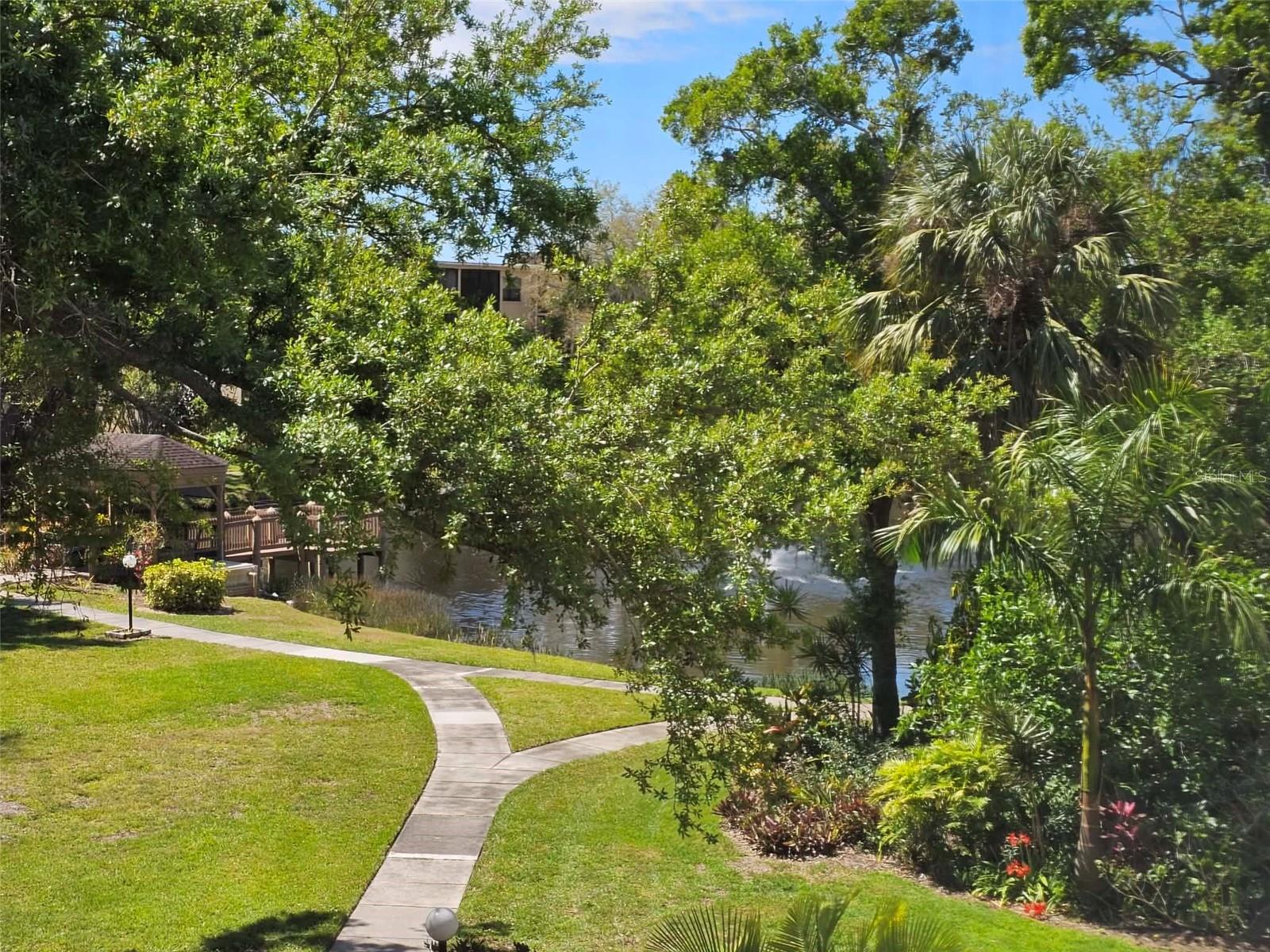 Image 20 of 41 For 315 30th Avenue W B307