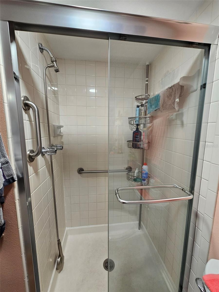 Image 23 of 41 For 315 30th Avenue W B307