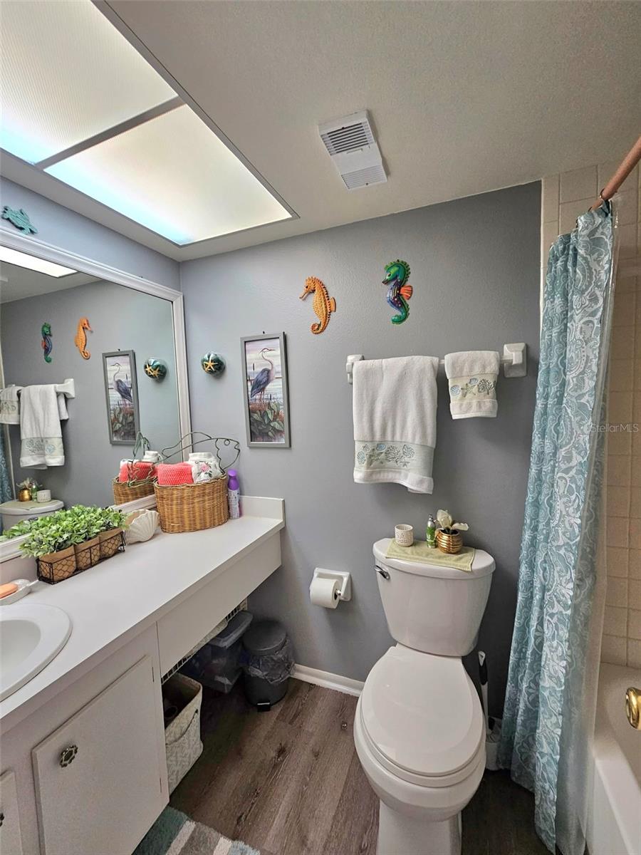 Image 24 of 41 For 315 30th Avenue W B307