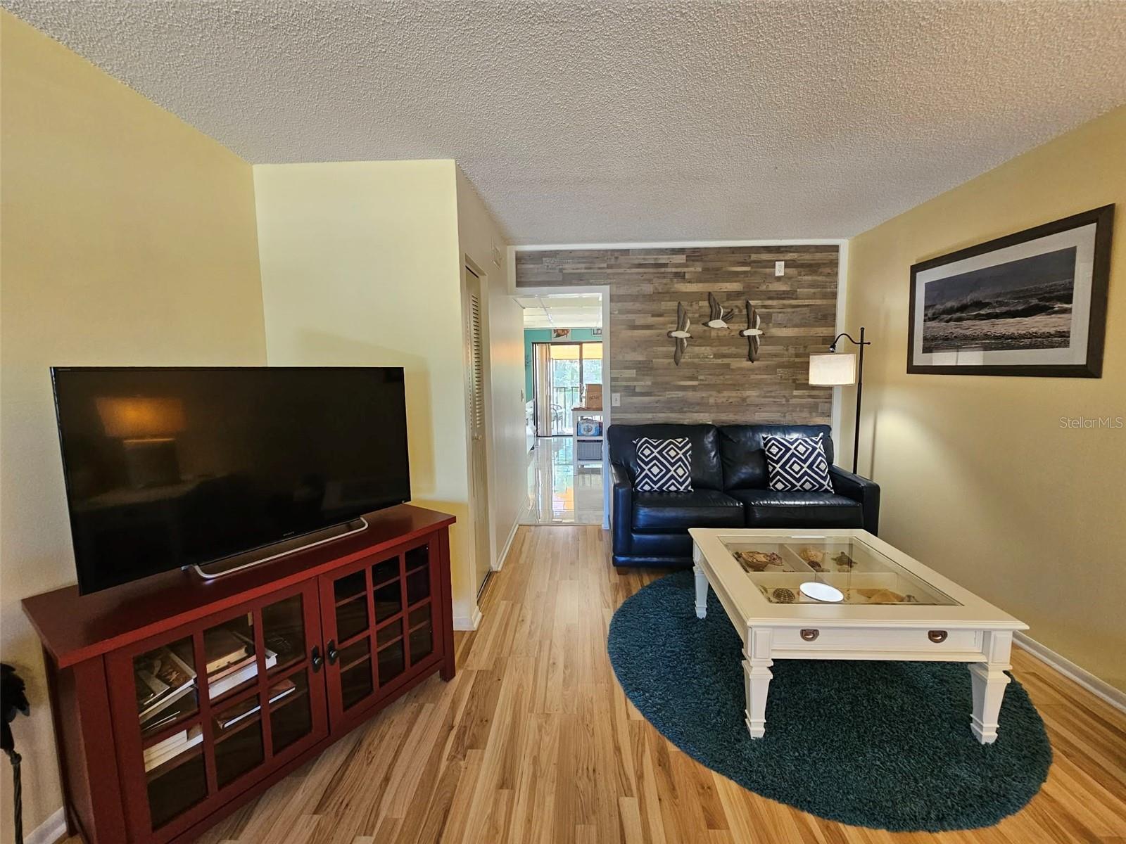 Image 5 of 41 For 315 30th Avenue W B307