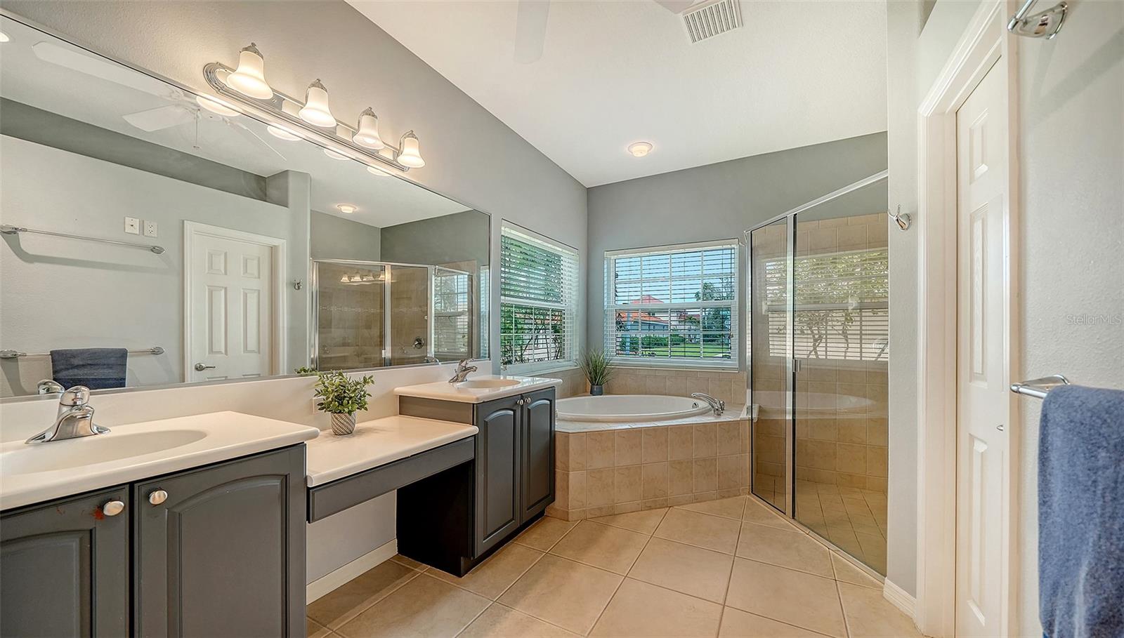 Image 27 of 64 For 11862 Granite Woods Loop