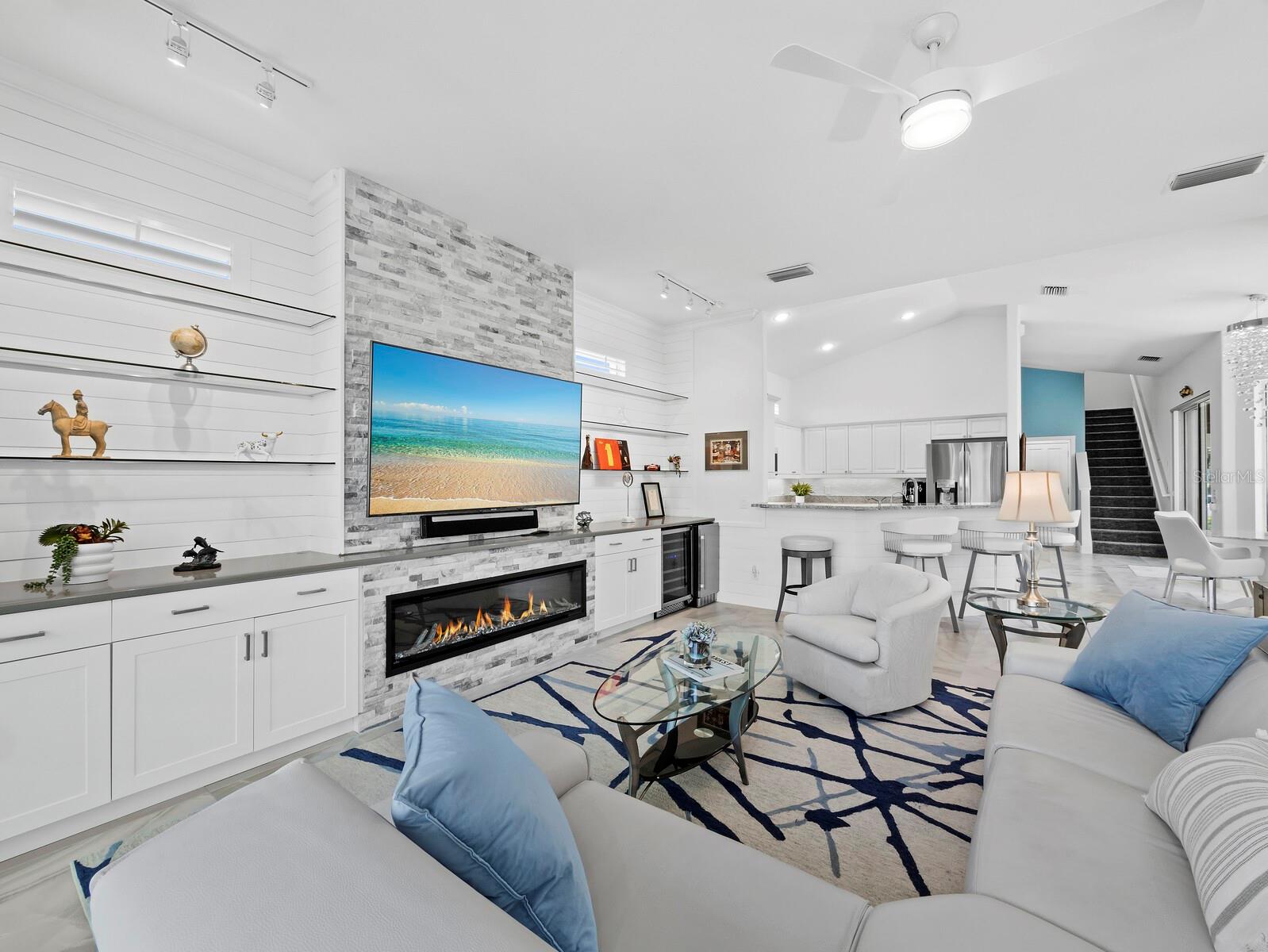 Image 12 of 47 For 1914 Harbour Links Circle 10