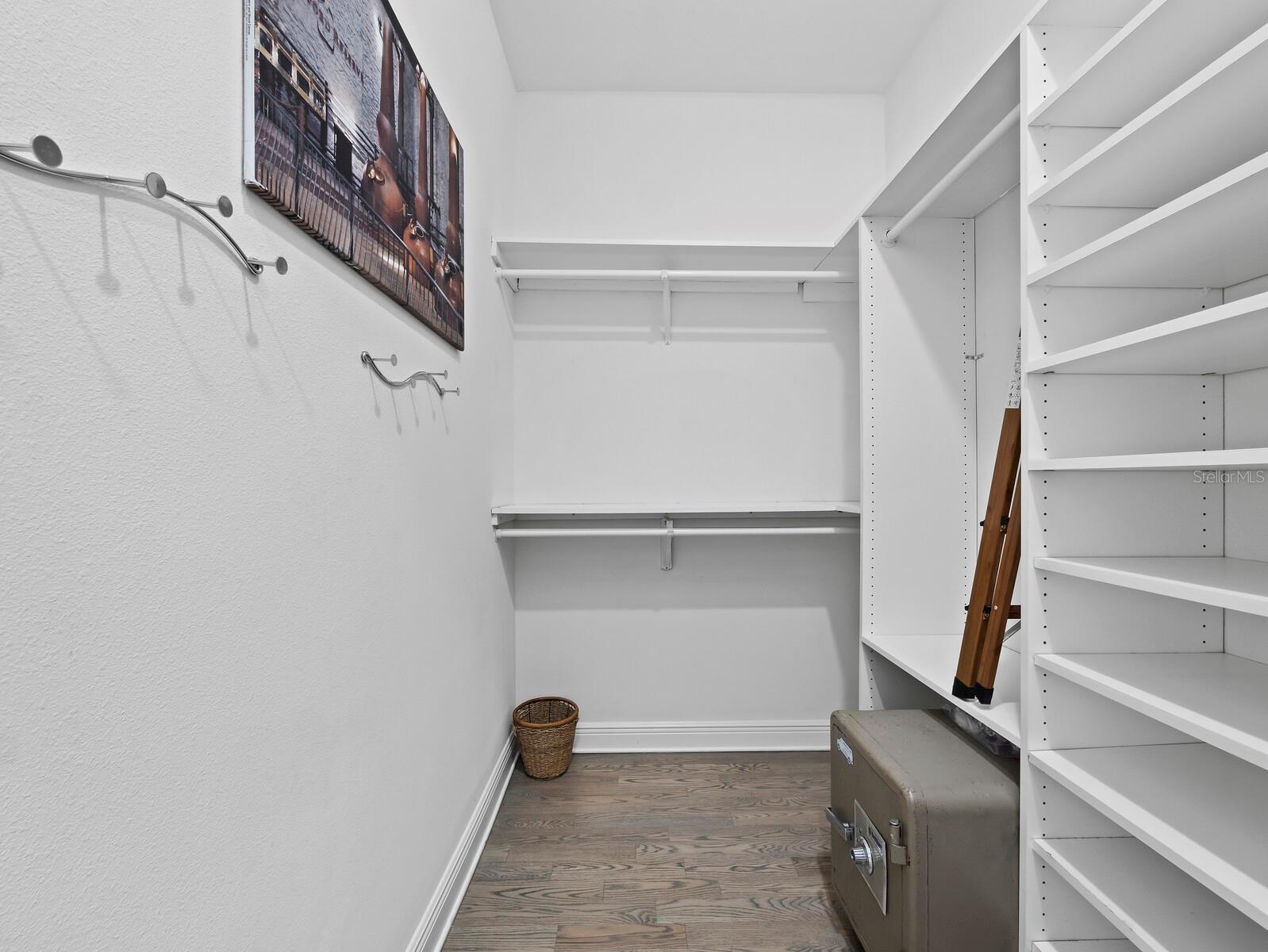 Image 18 of 47 For 1914 Harbour Links Circle 10