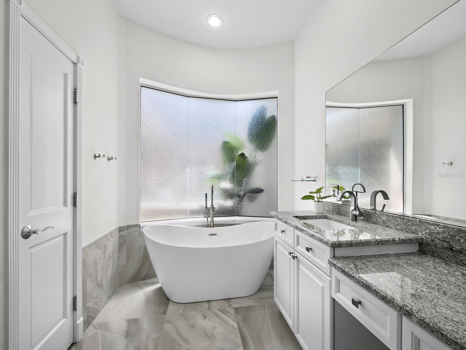 Image 20 of 47 For 1914 Harbour Links Circle 10