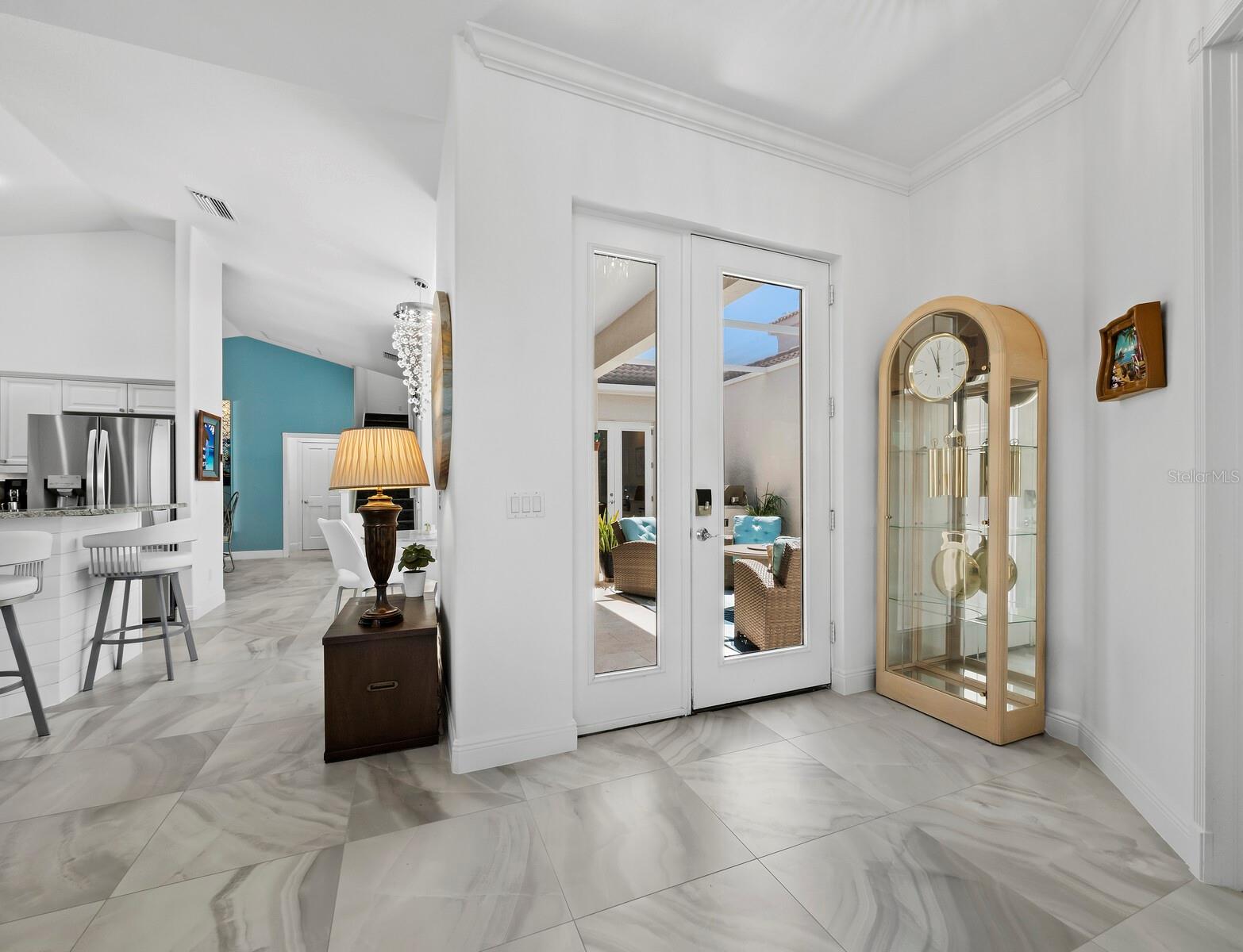 Image 22 of 47 For 1914 Harbour Links Circle 10