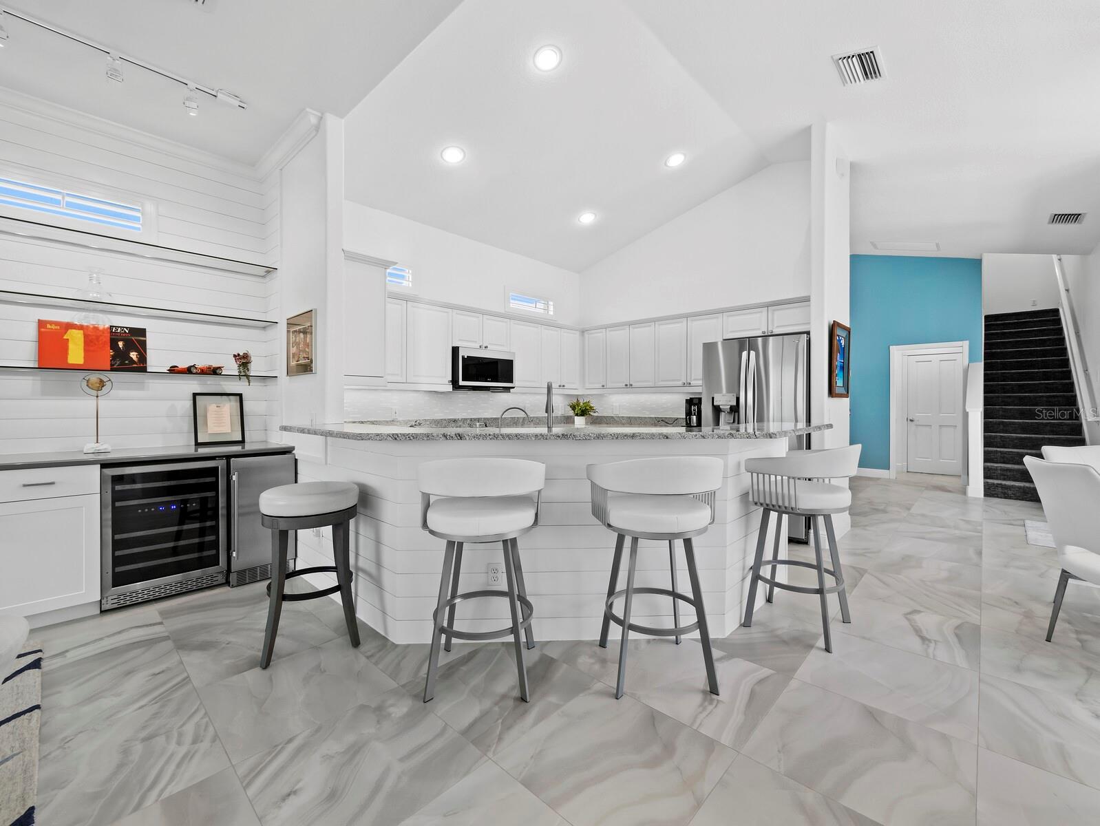 Image 7 of 47 For 1914 Harbour Links Circle 10