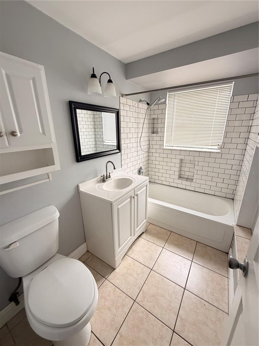 Image 3 of 11 For 5323 22nd Street W