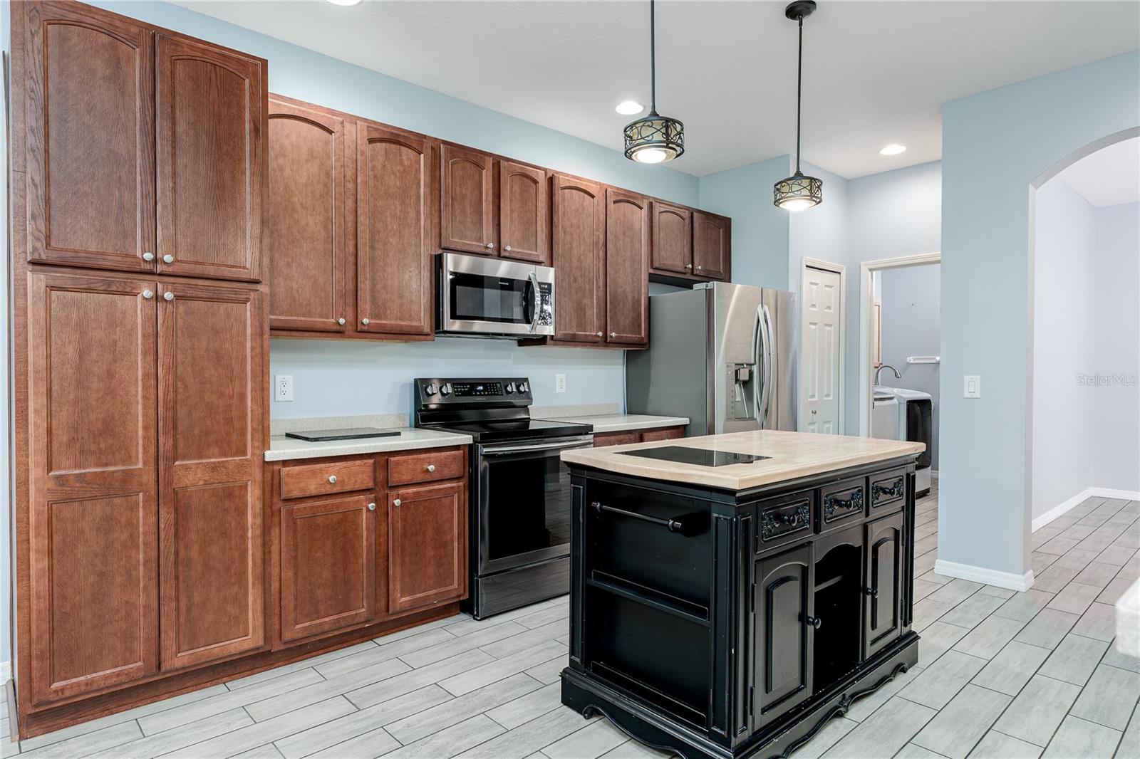 Image 14 of 41 For 11919 55th Court E