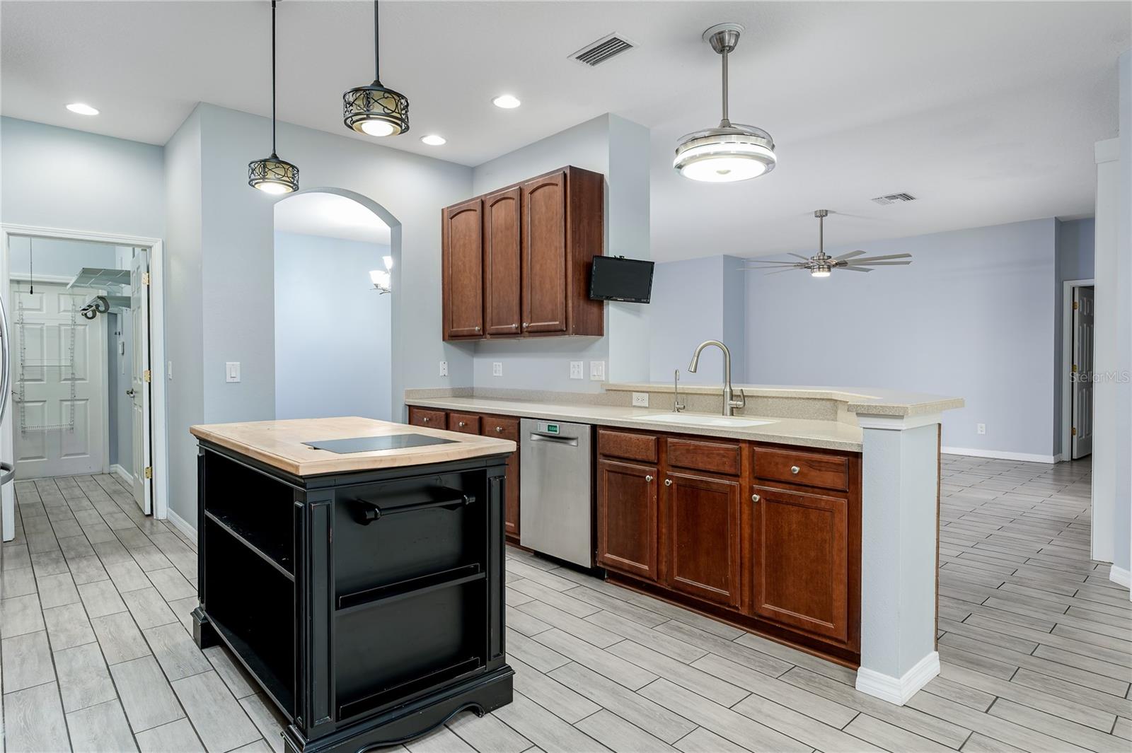 Image 15 of 41 For 11919 55th Court E