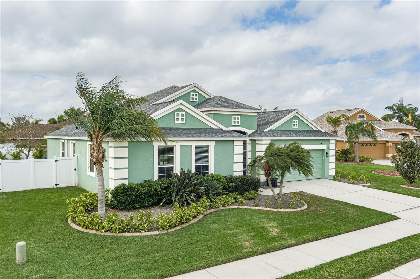 Image 3 of 41 For 11919 55th Court E