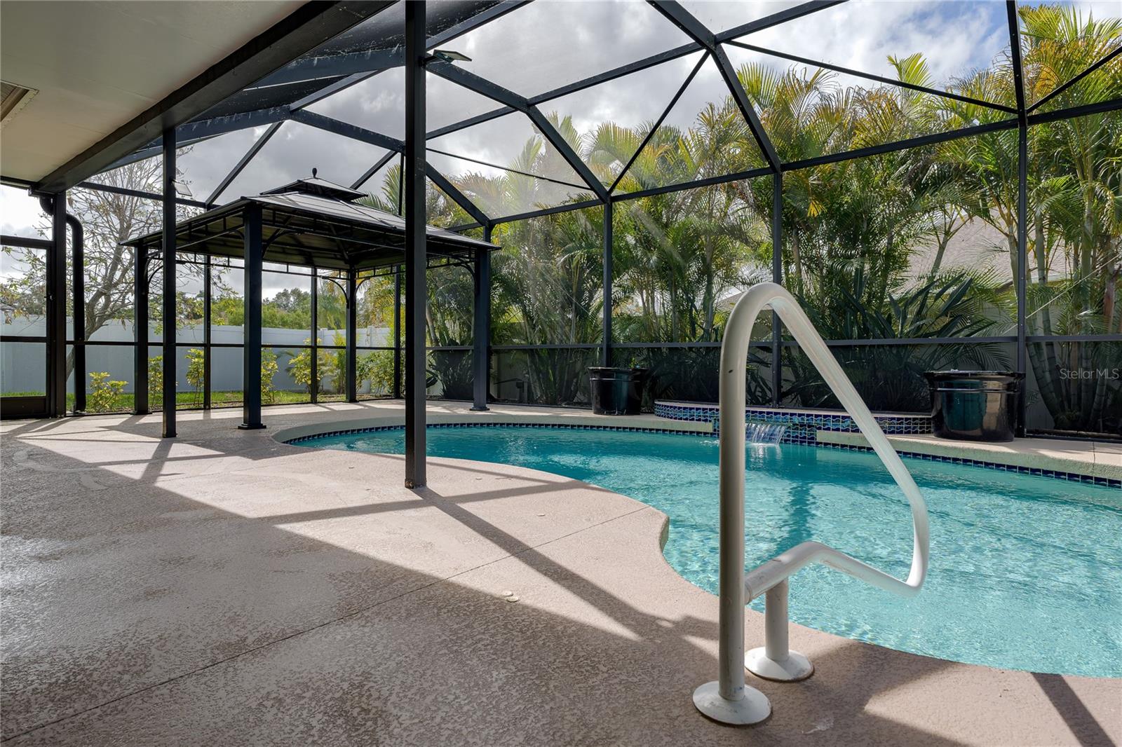 Image 30 of 41 For 11919 55th Court E