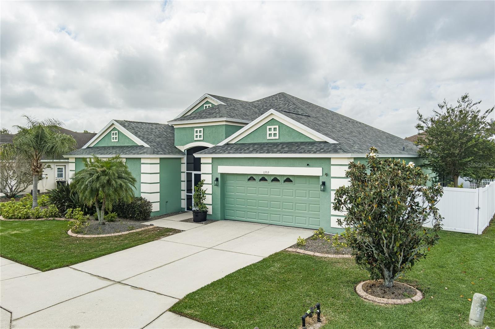 Image 5 of 41 For 11919 55th Court E