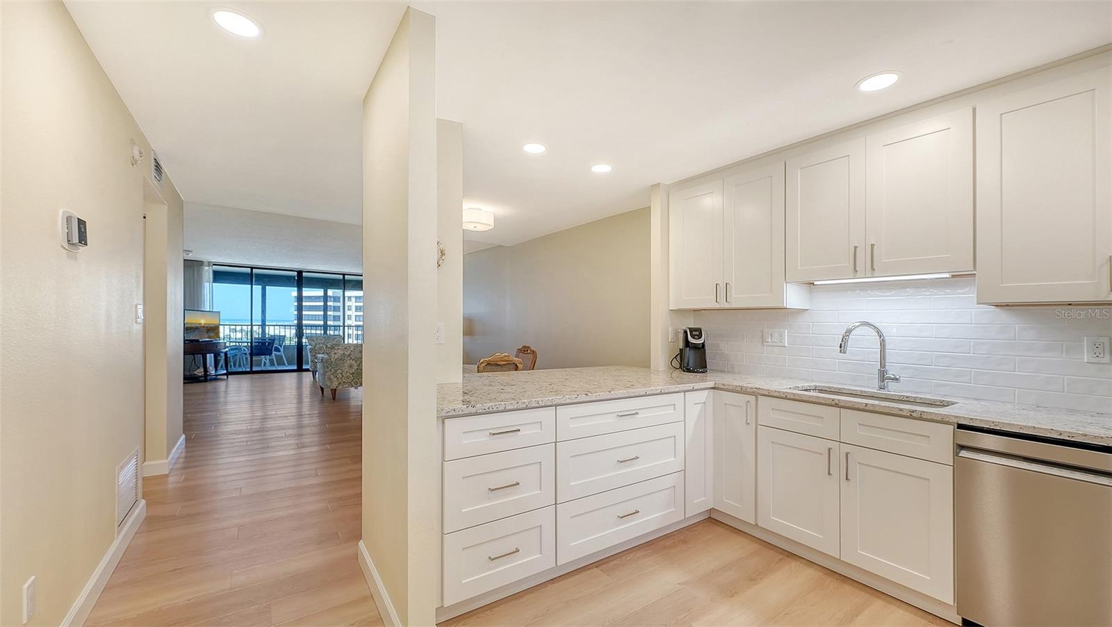 Image 5 of 35 For 5790 Midnight Pass Road 506