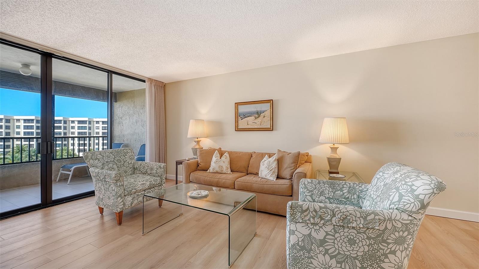 Image 9 of 35 For 5790 Midnight Pass Road 506