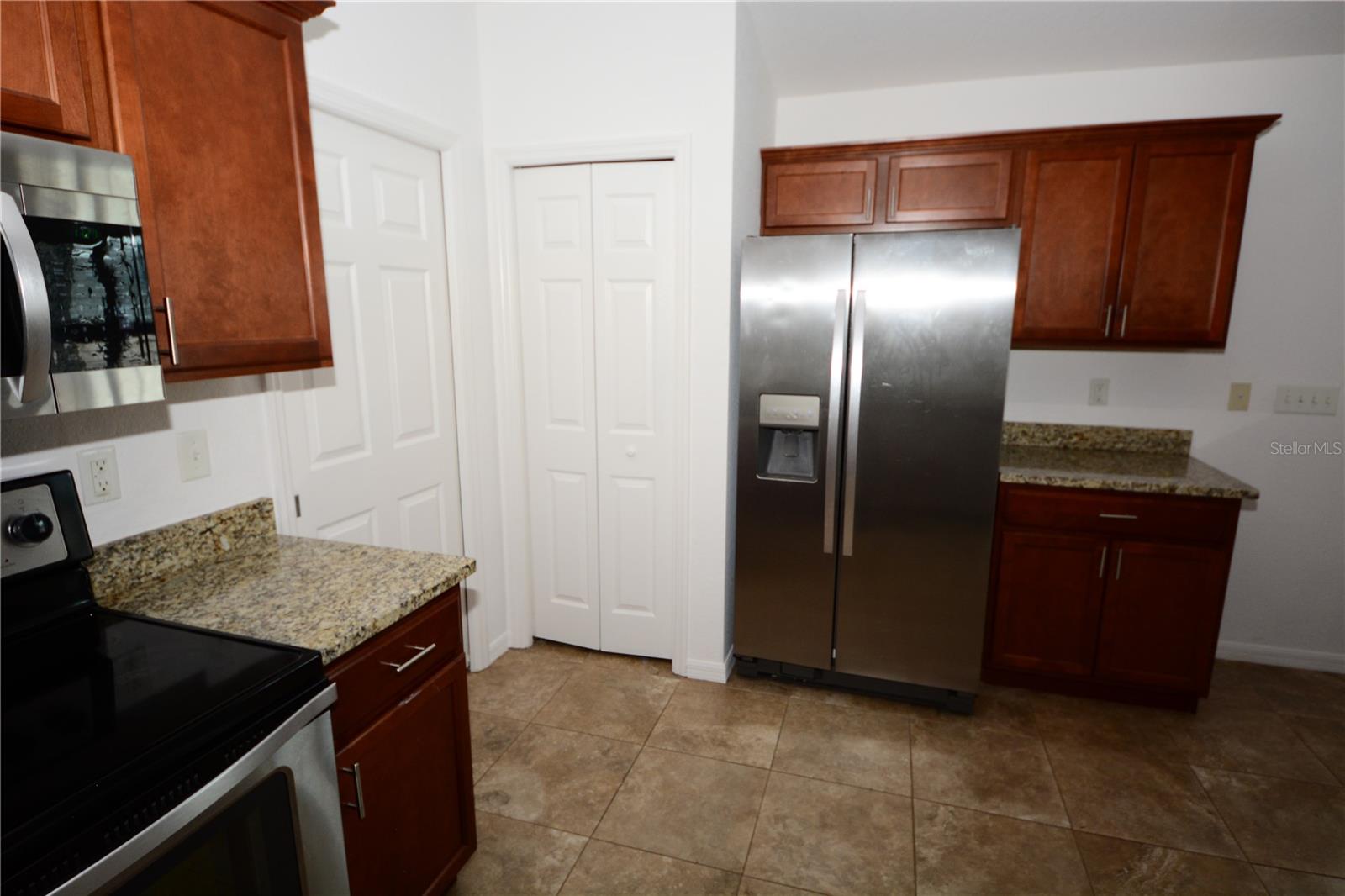 Image 9 of 22 For 1955 Sunflower Street