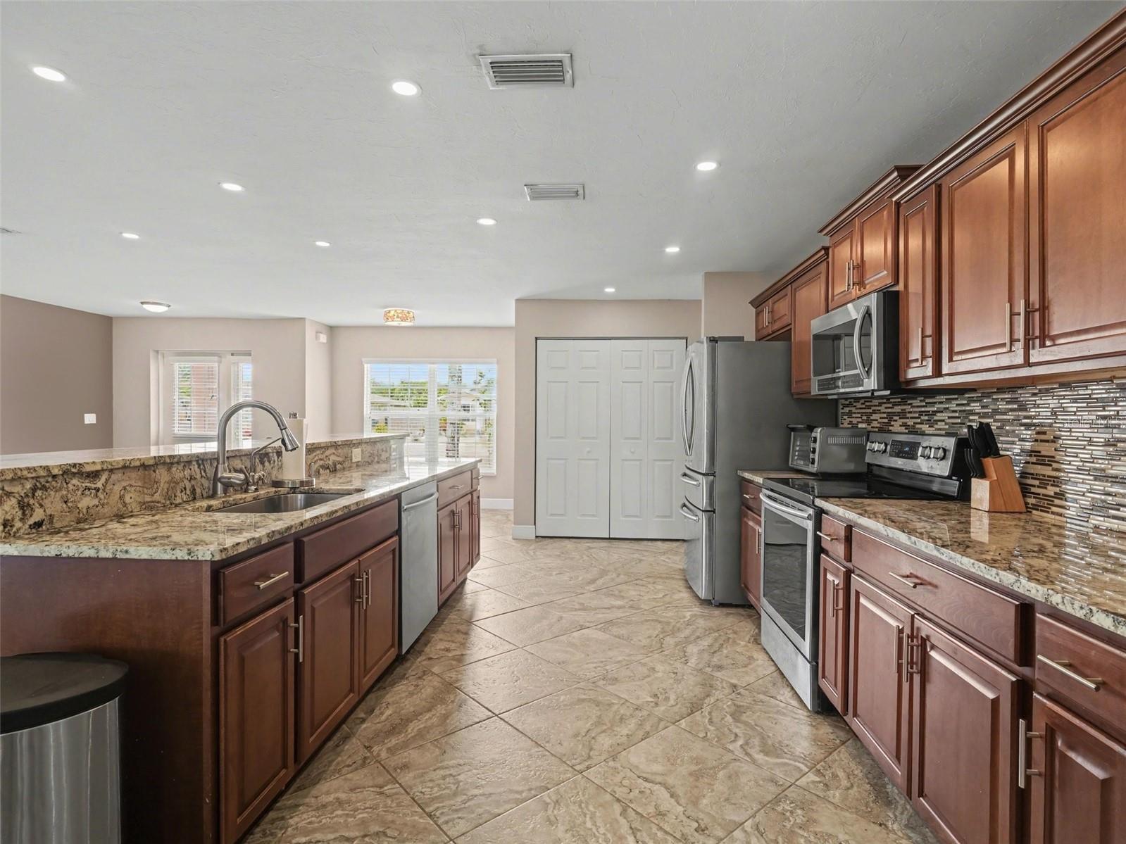 Image 2 of 27 For 2305 14th Street W