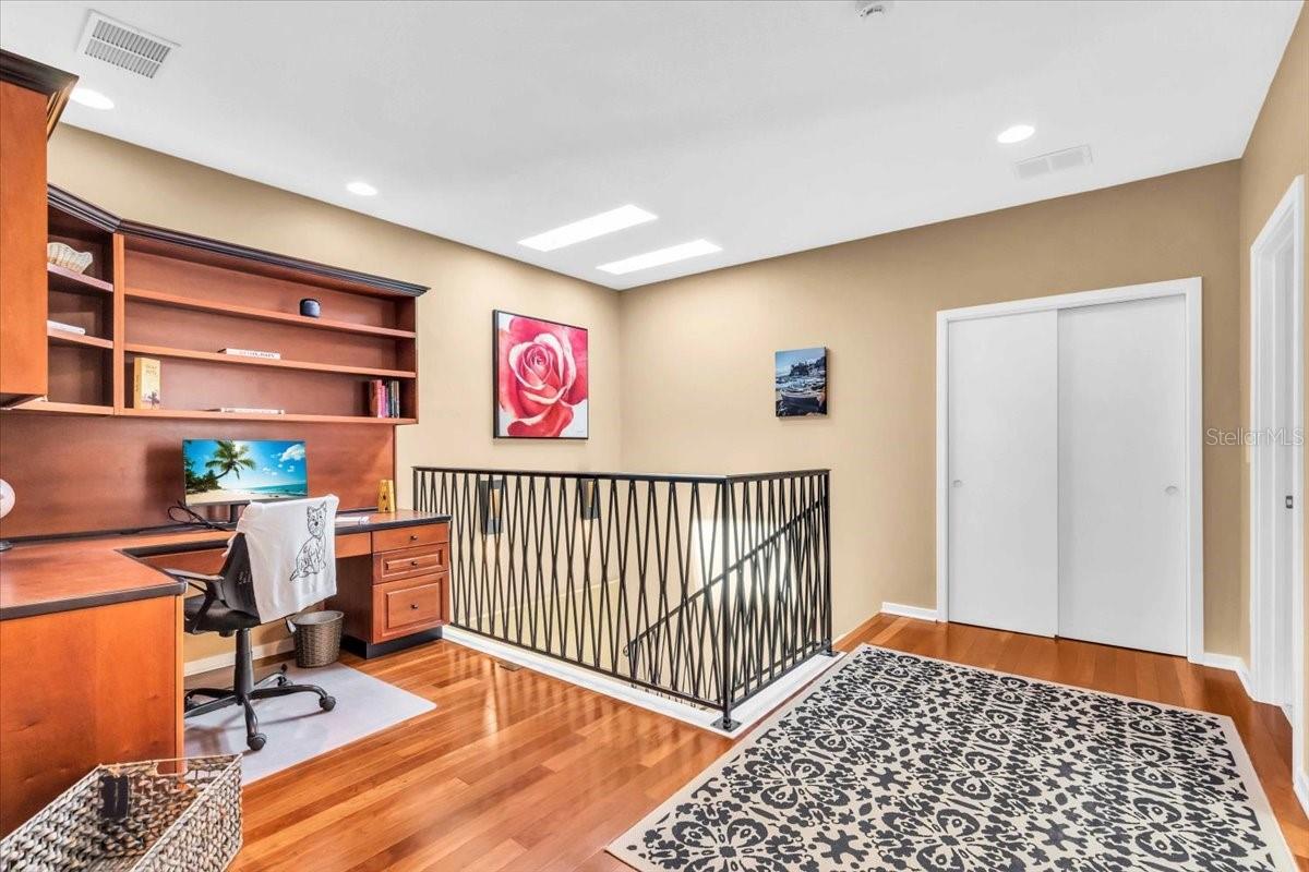 Image 19 of 43 For 1685 Laurel Street 4