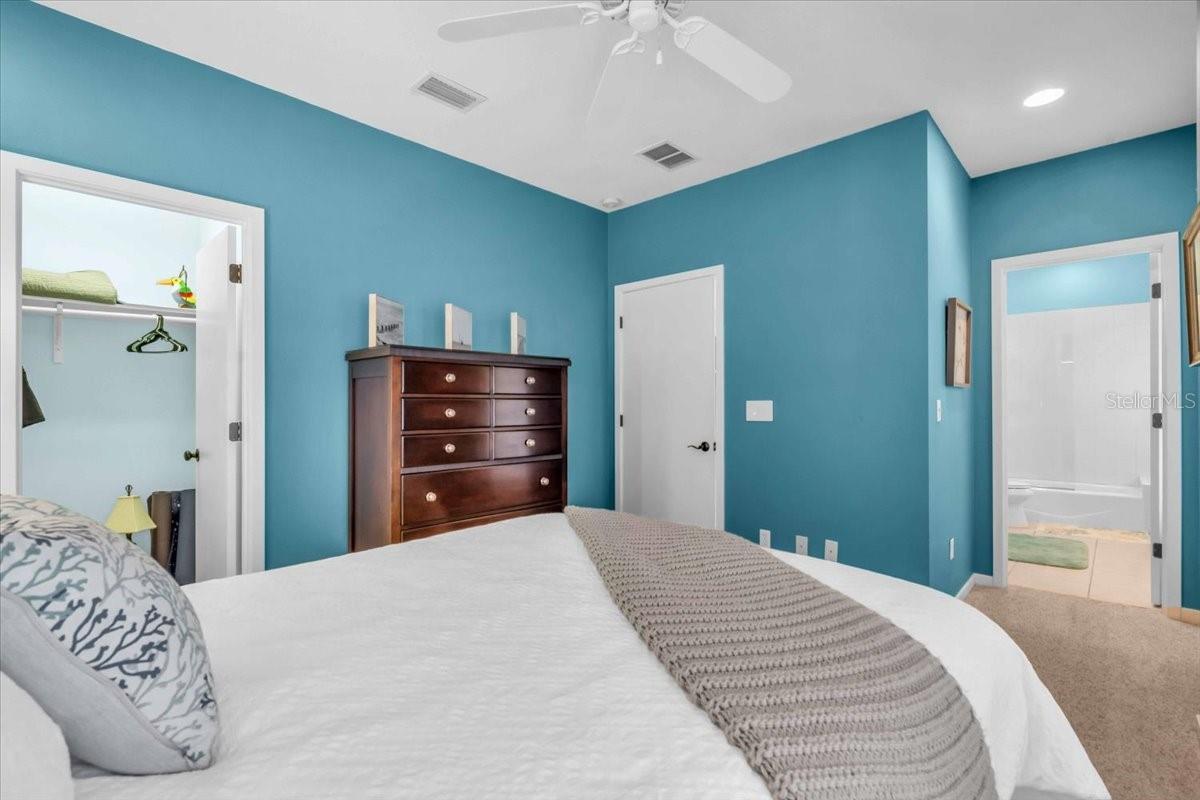 Image 29 of 43 For 1685 Laurel Street 4