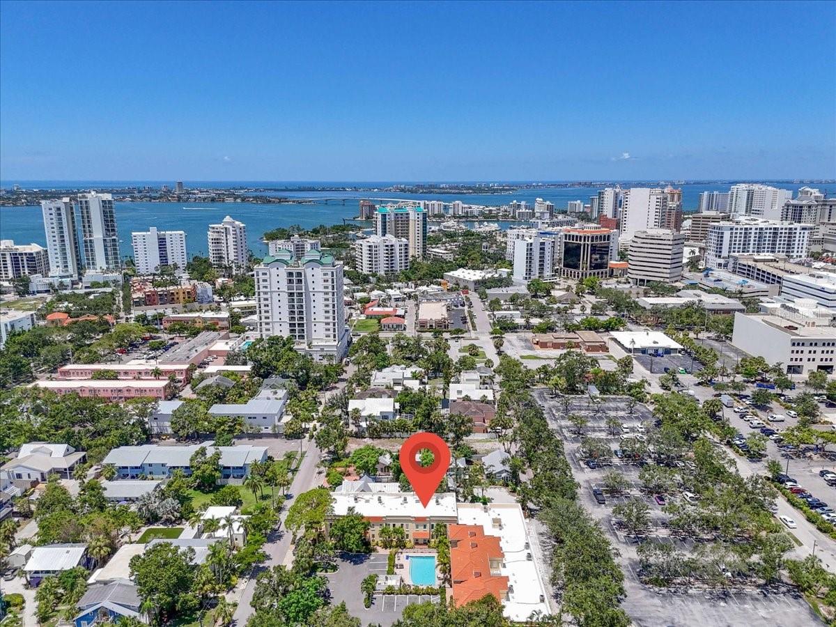 Image 33 of 43 For 1685 Laurel Street 4