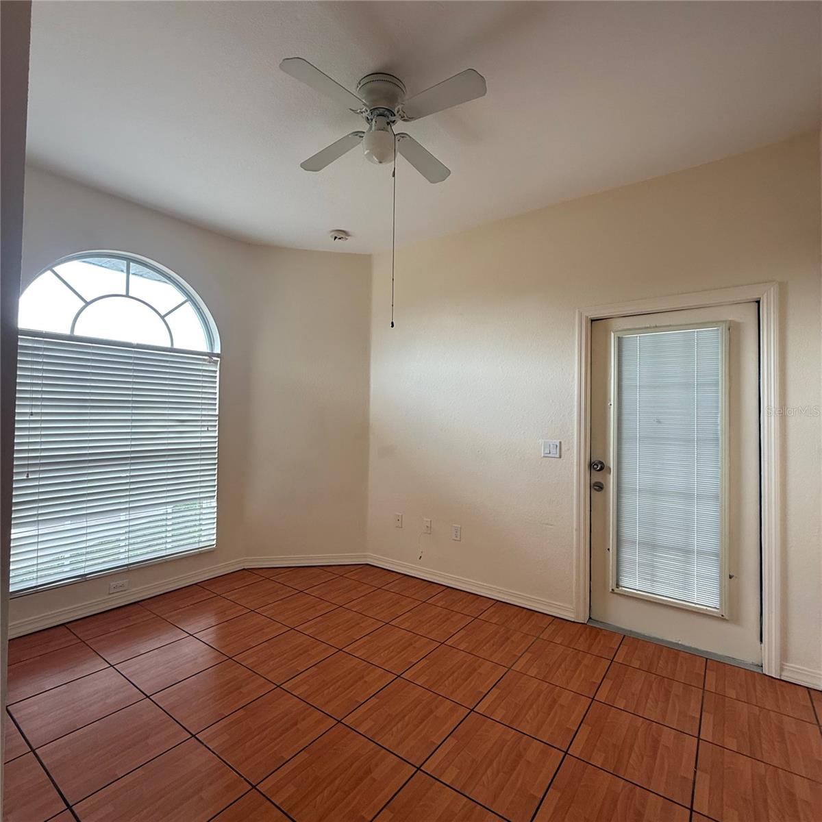 Image 12 of 22 For 239 Venetia Avenue