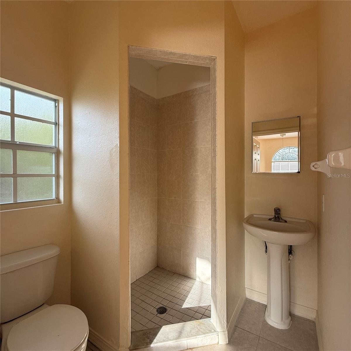 Image 16 of 22 For 239 Venetia Avenue