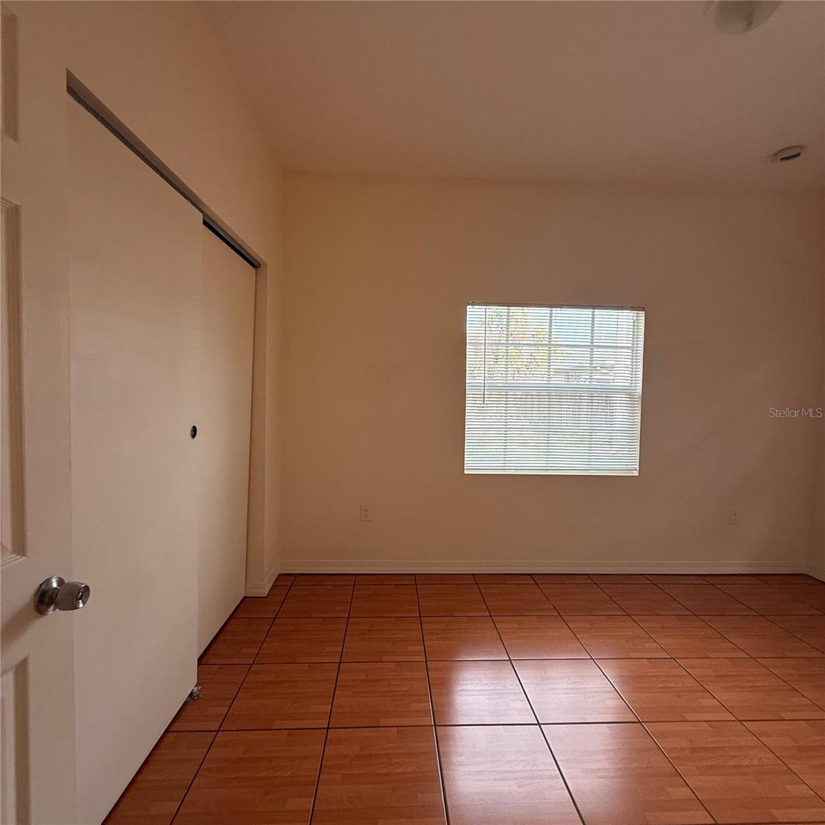 Image 9 of 22 For 239 Venetia Avenue