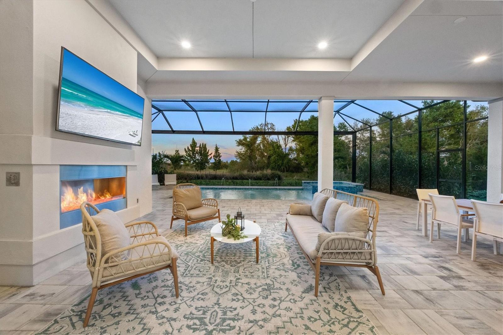 Image 8 of 57 For 8352 Sea Glass Court