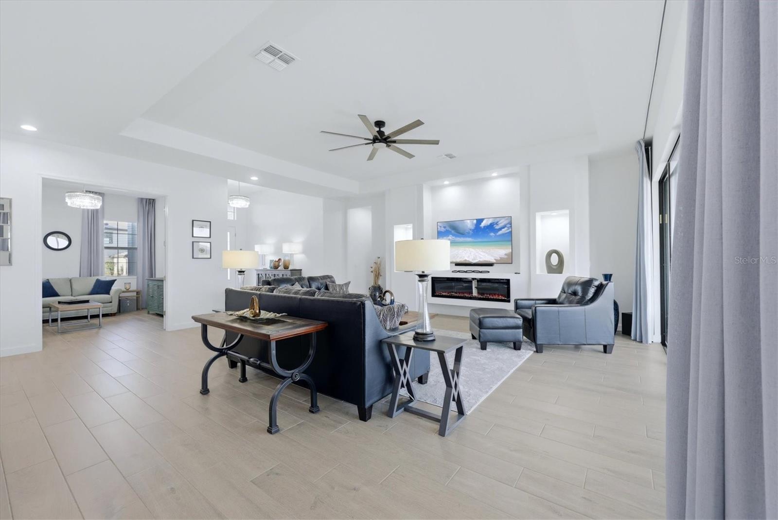 Image 19 of 71 For 15306 Golden Beam Place